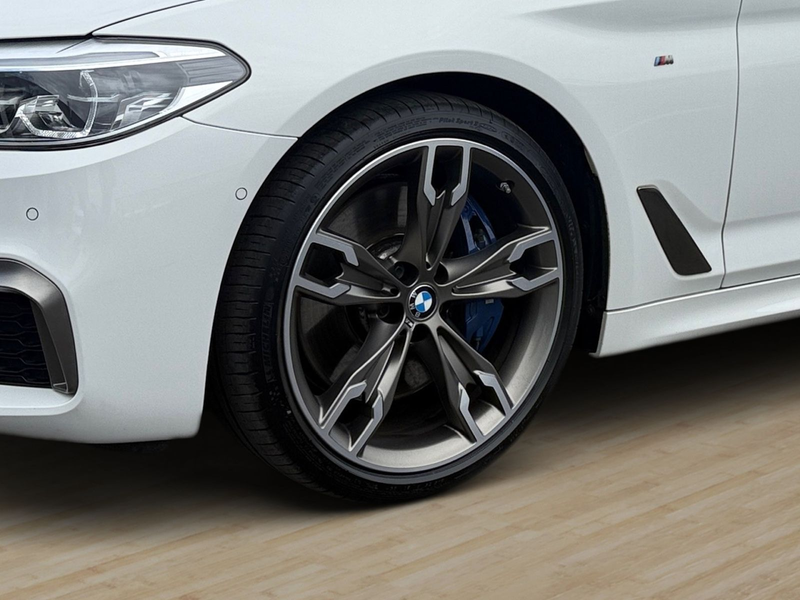 BMW 550 5 Touring d xDrive — photo 6