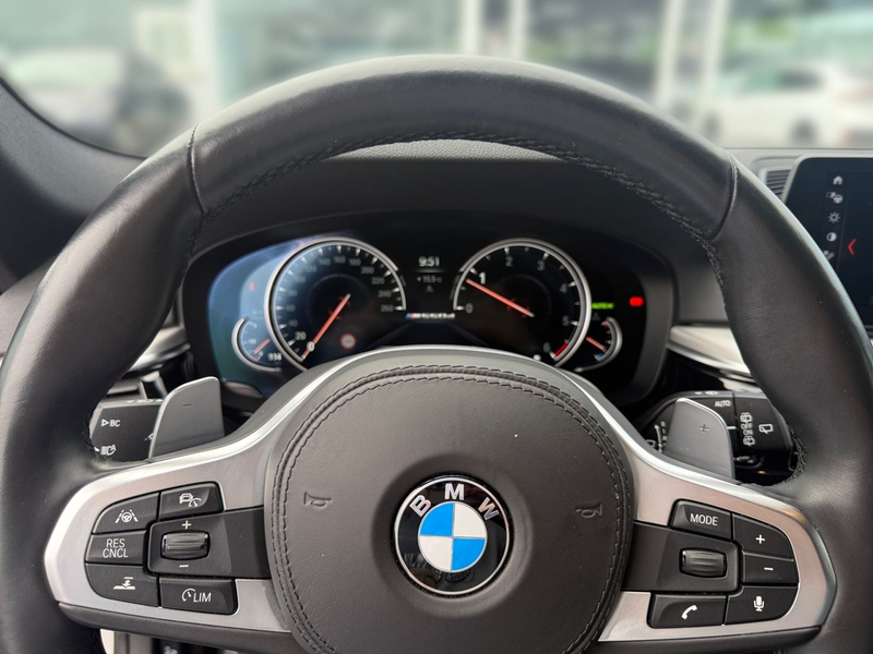 BMW 550 5 Touring d xDrive — photo 8