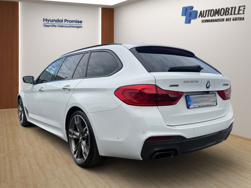 BMW 550 5 Touring d xDrive — photo 4