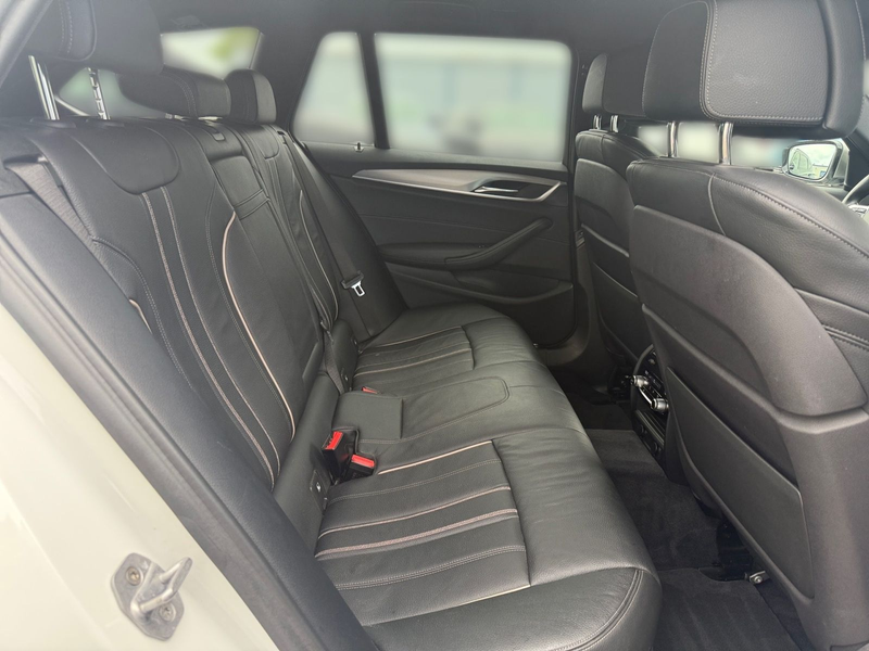 BMW 550 5 Touring d xDrive — photo 13