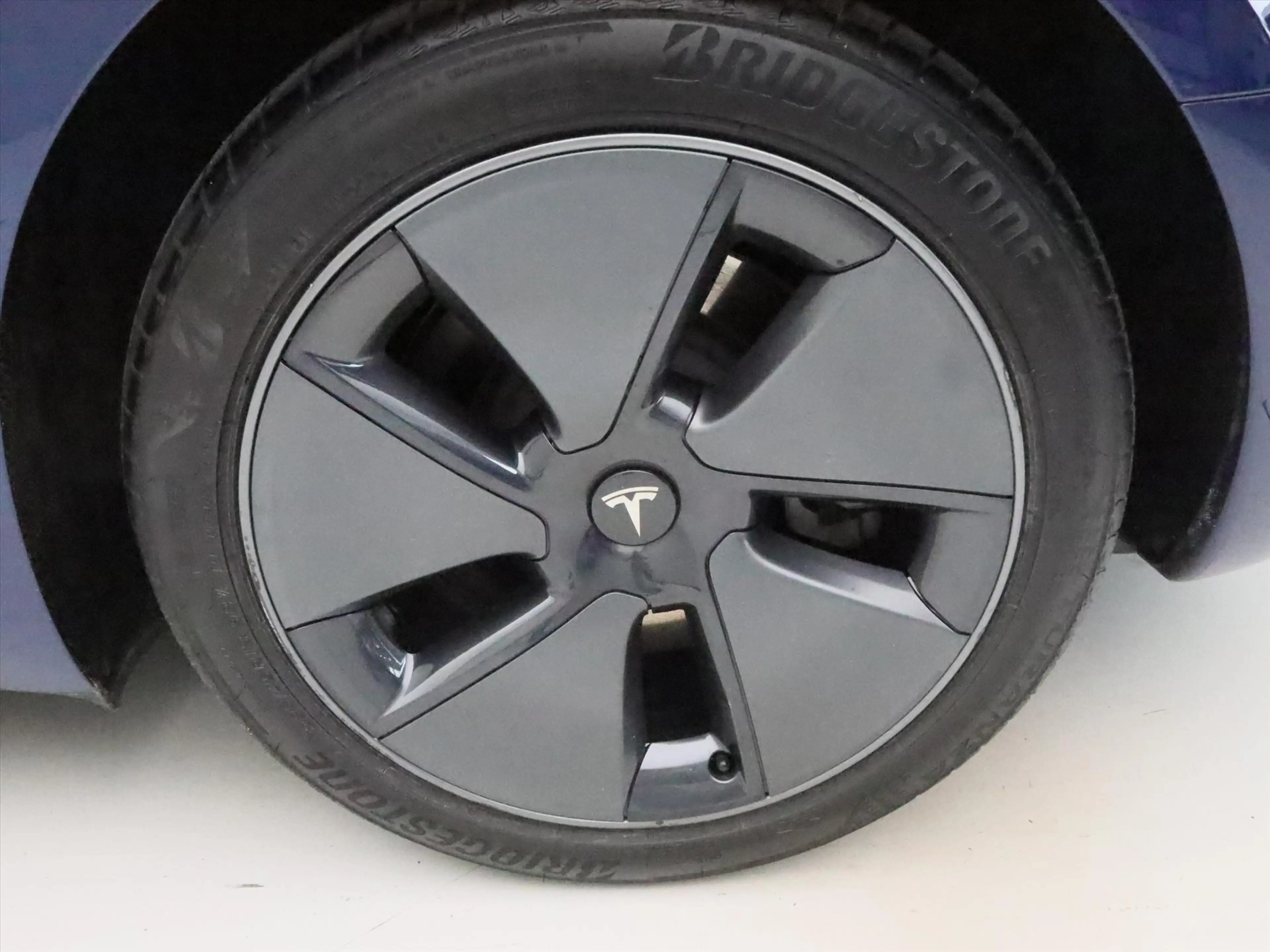 Tesla Model 3 Standard RWD Plus FACELIFT 90,4% SoH [ TREKHAAK+LF — photo 12