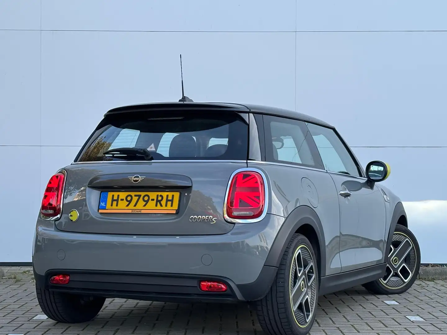 MINI Mini Electric Basic 33 kWh Gris - 2