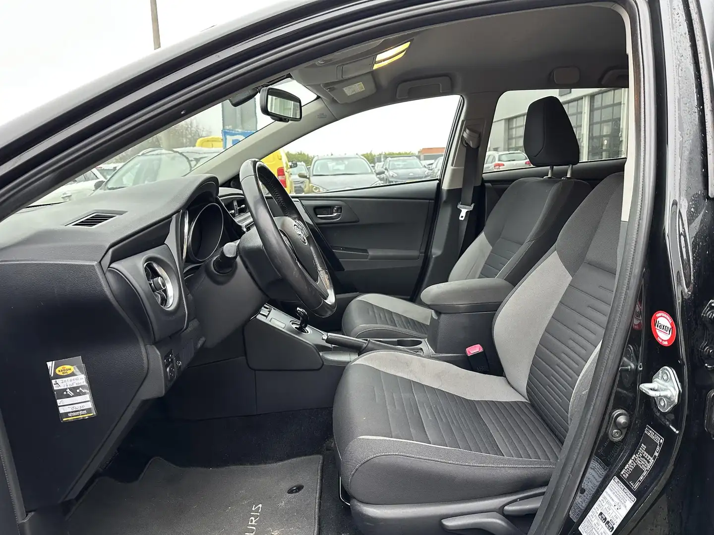 Toyota Auris Touring Sports 1.8 Hybrid Dynamic Noir - 2