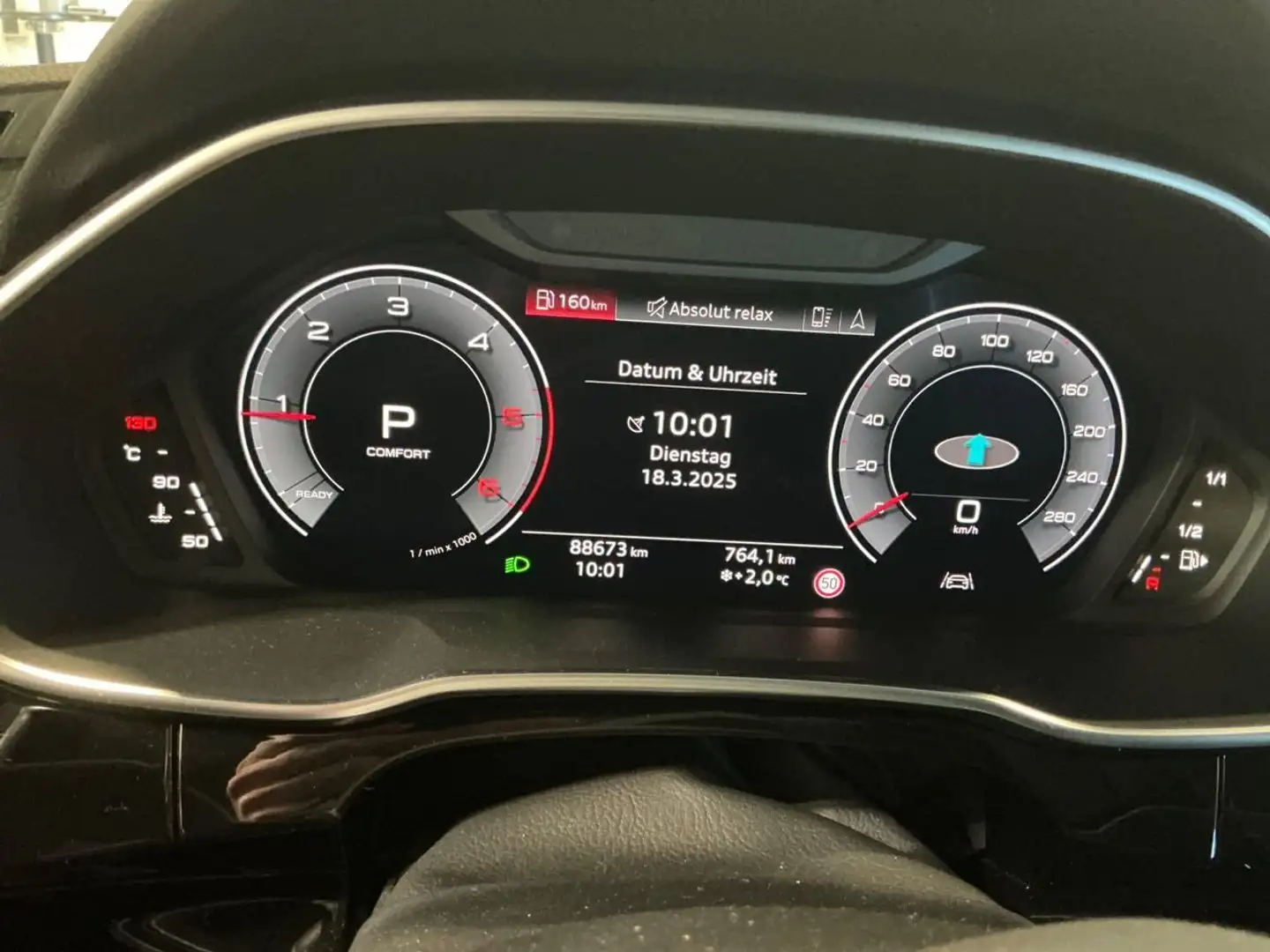 Audi Q3 Sportback 40 TDI quattro S line Rot - 1