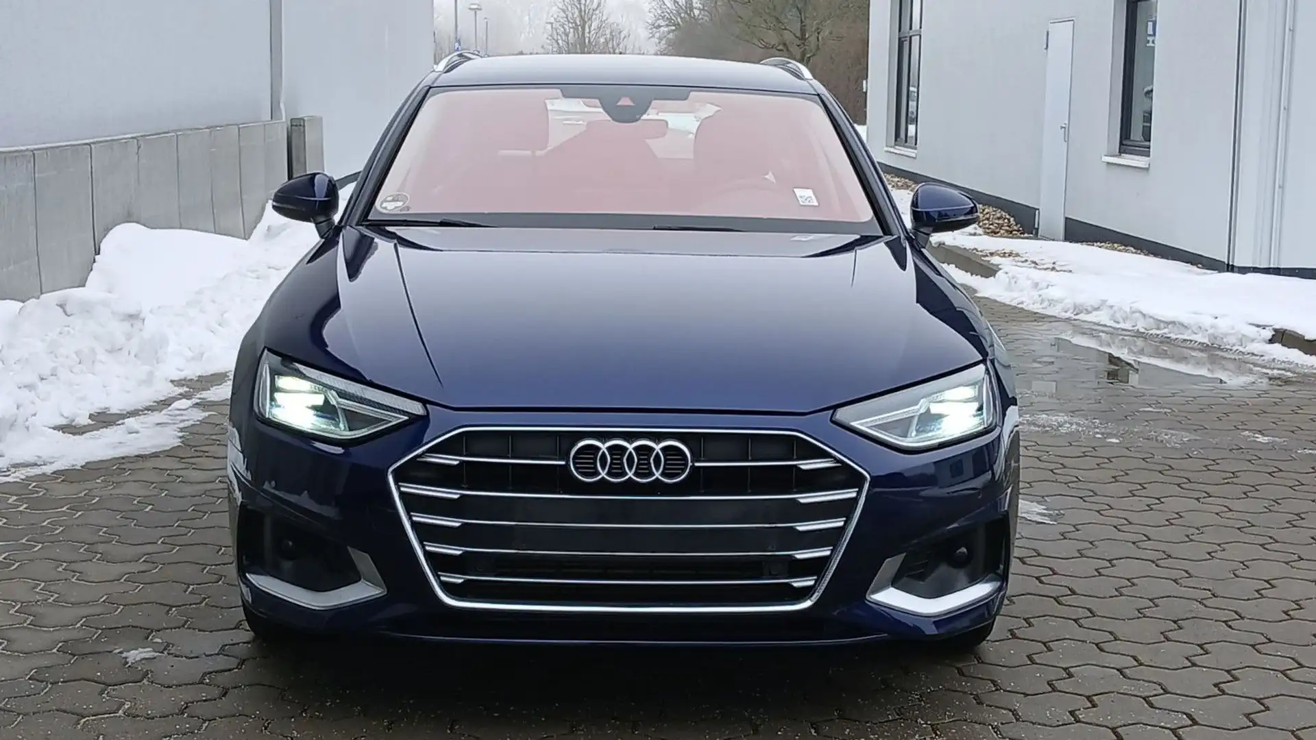 Audi A4 Avant g-tron advanced/AHK/RFK/SHZ/Navi/1.Hand Blau - 2