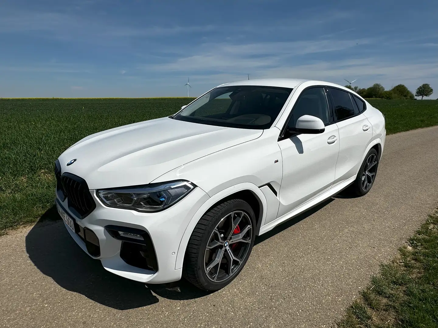 BMW X6 M M50i Weiß - 2