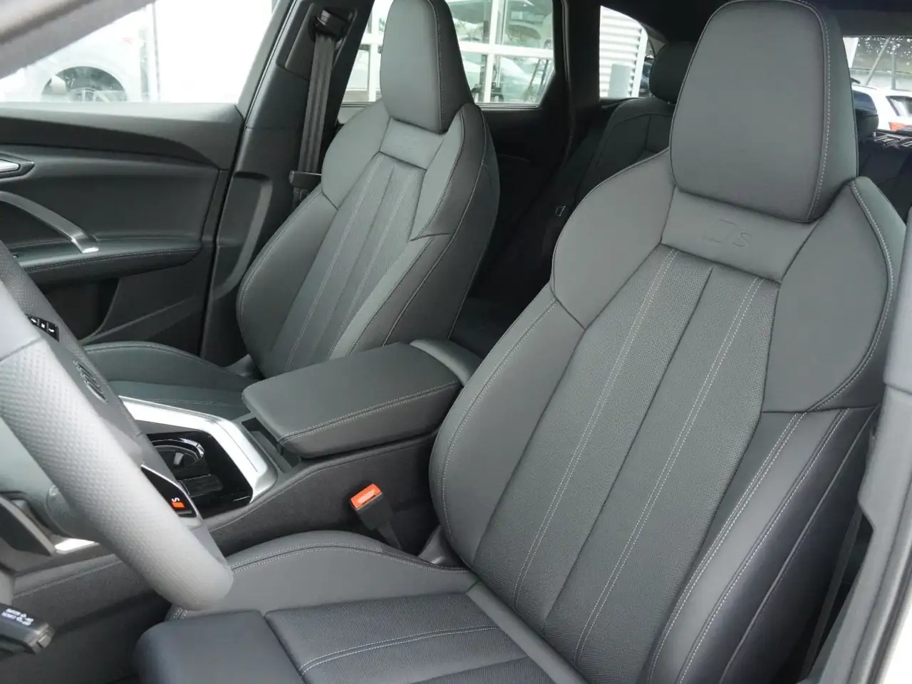 Audi Q5 снимка Audi Q5
