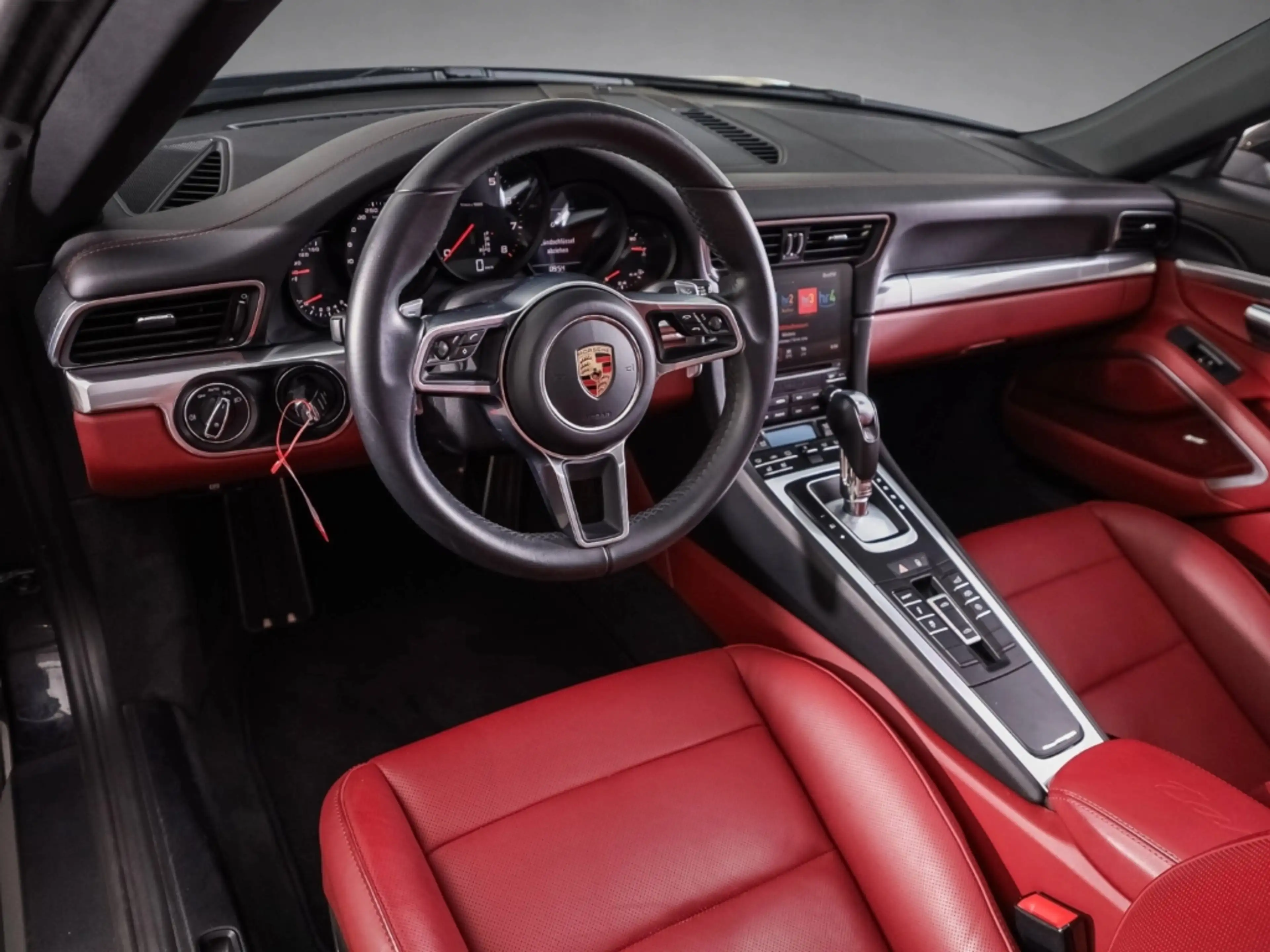 Porsche 991 -2 (911) Targa 4S — photo 11