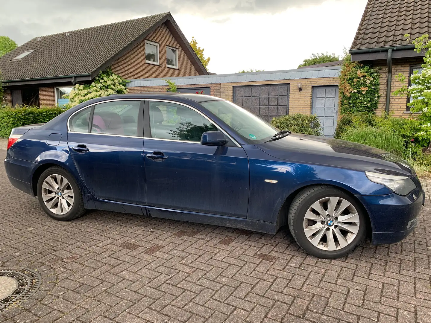 BMW 520 520d Bleu - 2