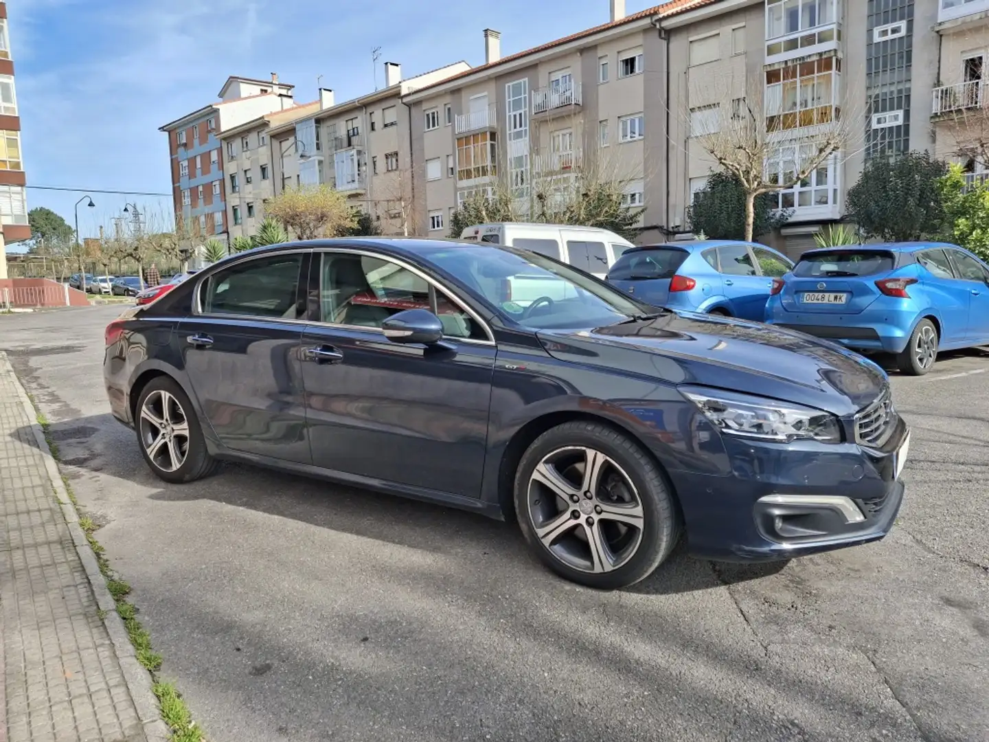 Peugeot 508 SW 2.0BlueHDI GT Aut. 180 Blau - 2