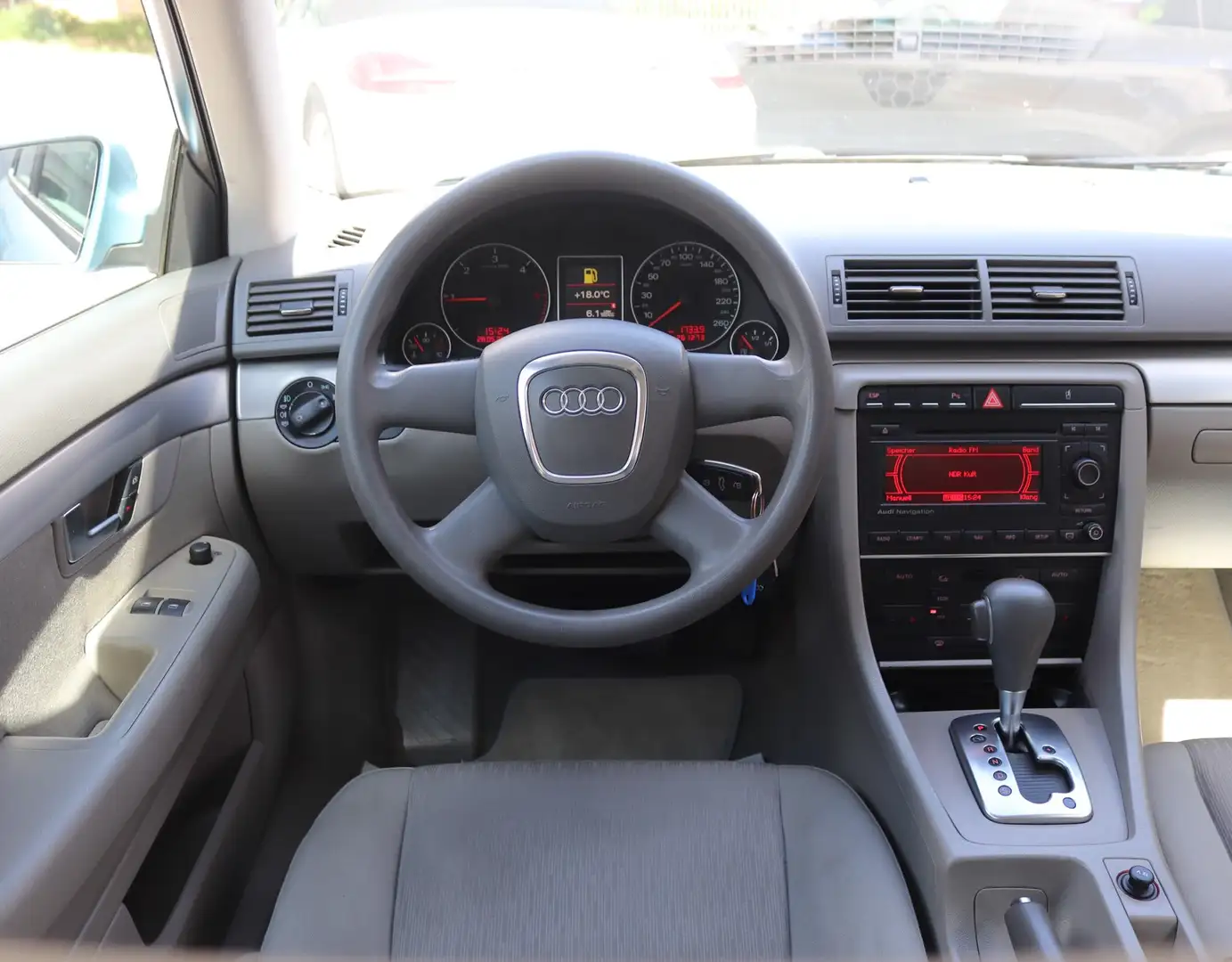 Audi A4 Avant 2.0 TDI Automatik NaviMMI*Klimaaut.*AHK Blauw - 2