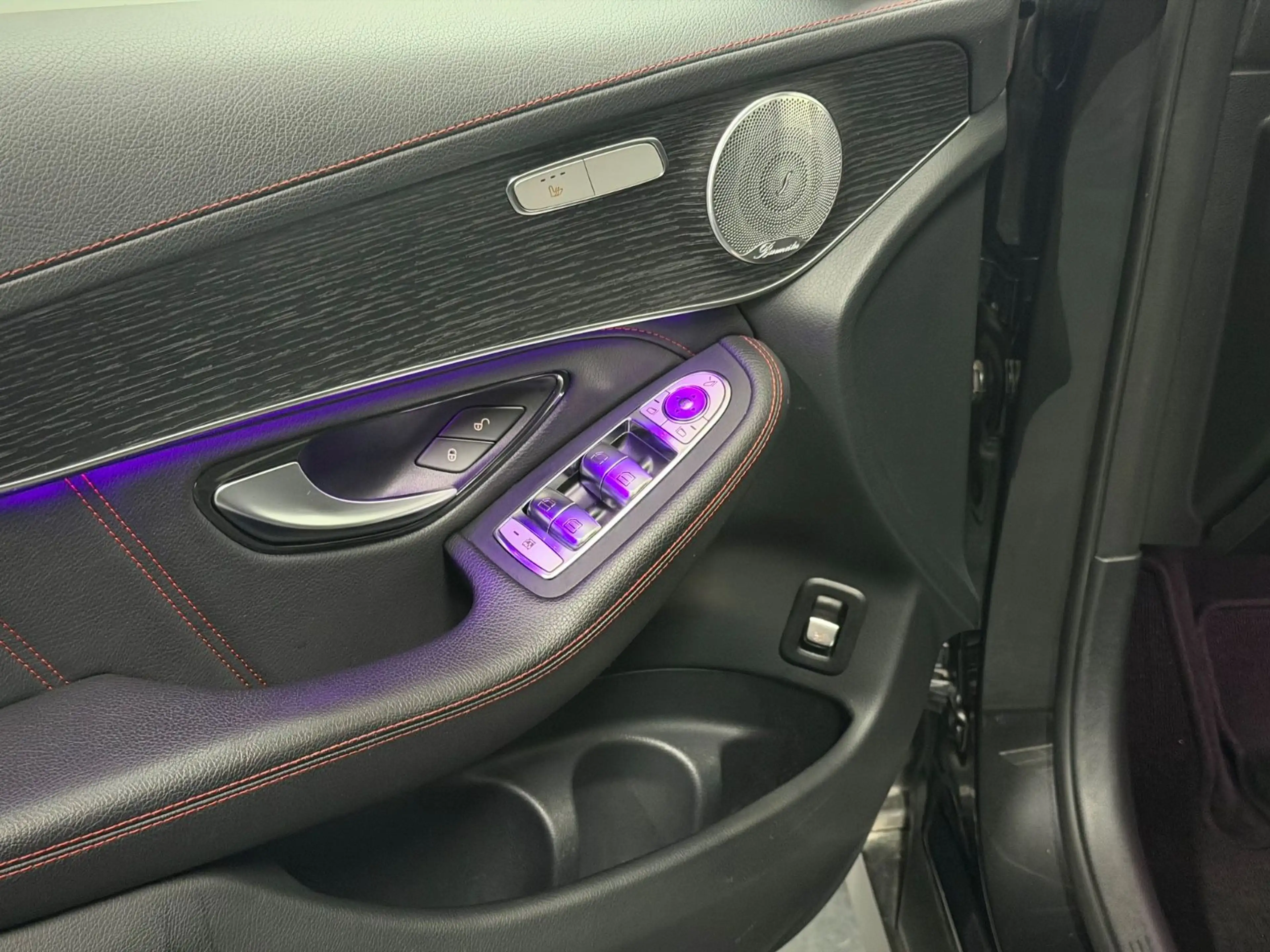 Mercedes-Benz GLC 43 AMG DRIVERS PACKAGE 4MATIC/PANO/VIRTUAL — photo 15