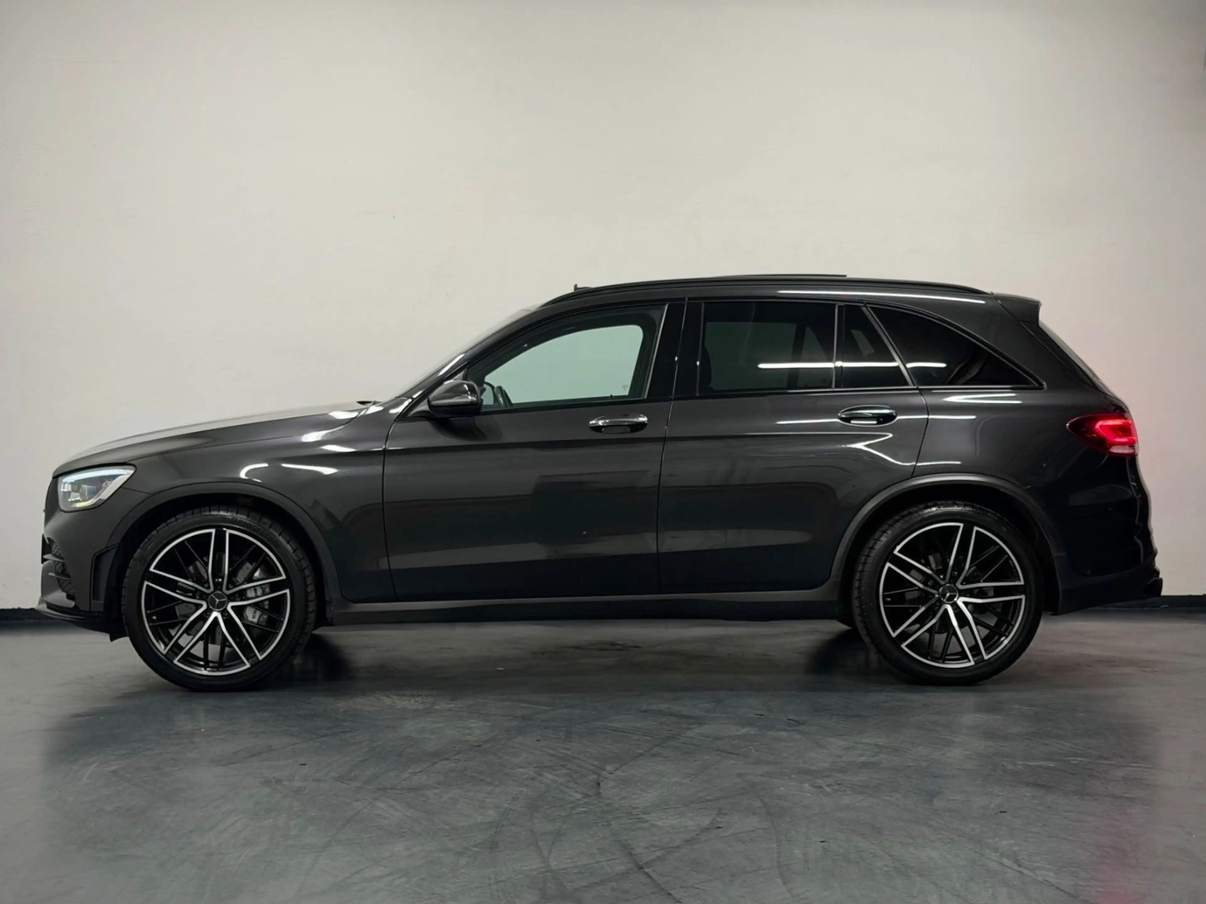 Mercedes-Benz GLC 43 AMG DRIVERS PACKAGE 4MATIC/PANO/VIRTUAL — photo 12