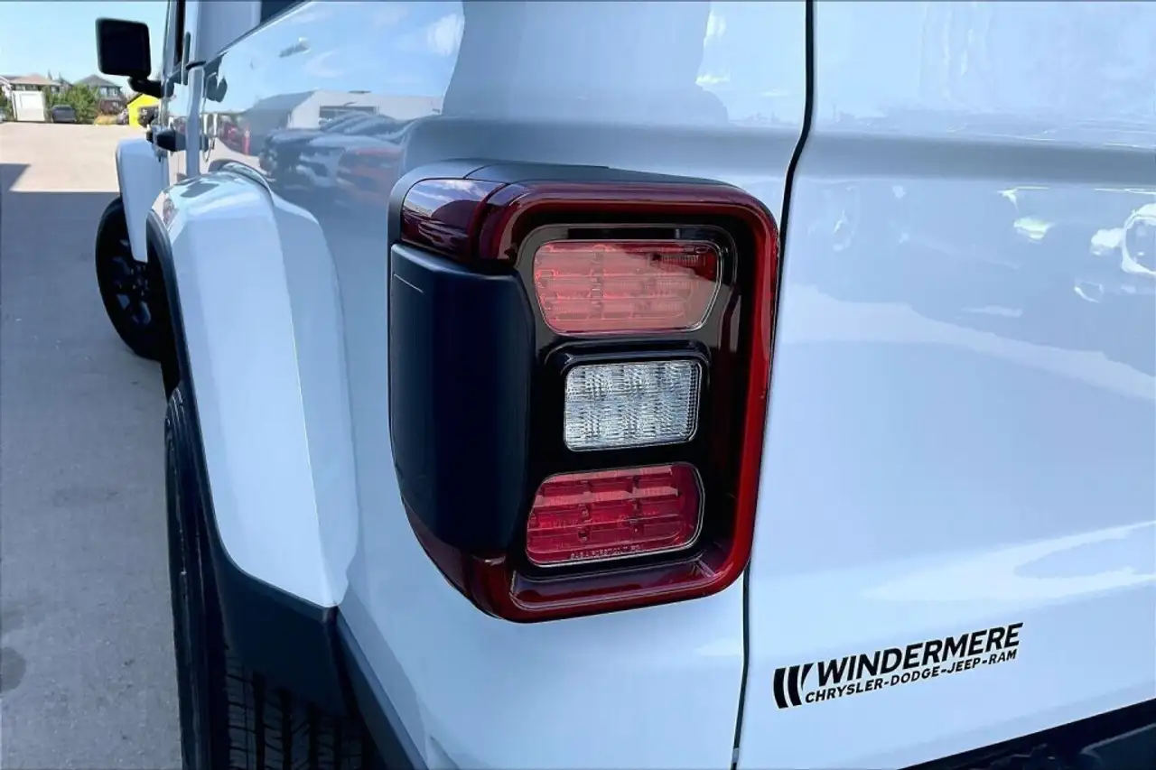 Jeep Gladiator photo Jeep Gladiator