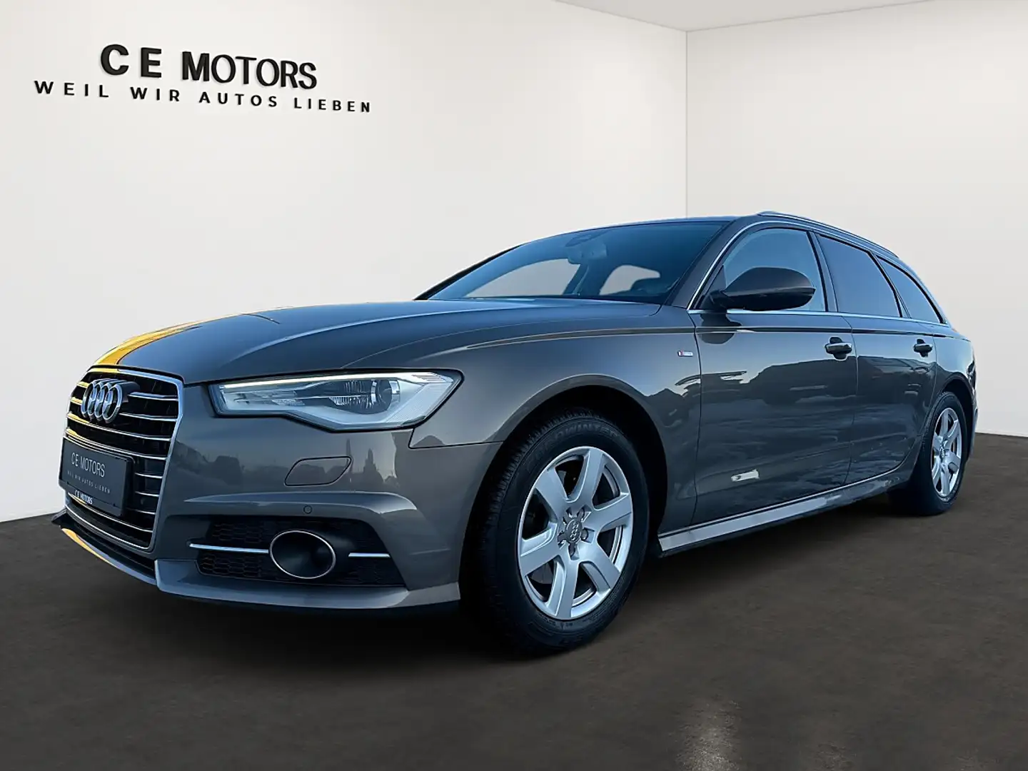 Audi A6 Avant 2,0 TDI / S-Line / Pano / ZR neu Silber - 1