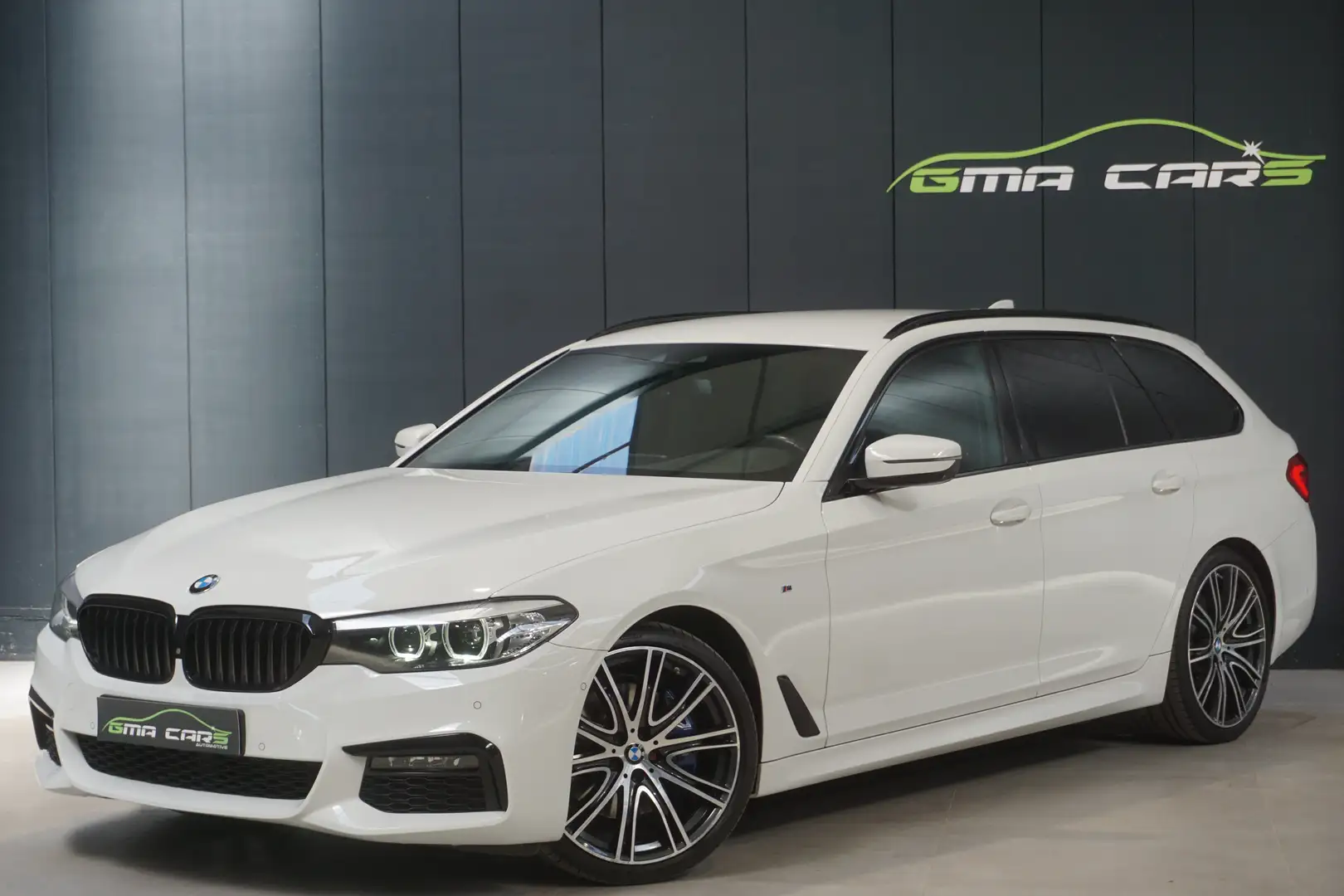 BMW 530 Touring dA M Pack-Lichte vrachtwagen-360c-Garantie Wit - 1