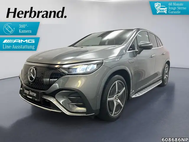 Mercedes-Benz EQE SUV