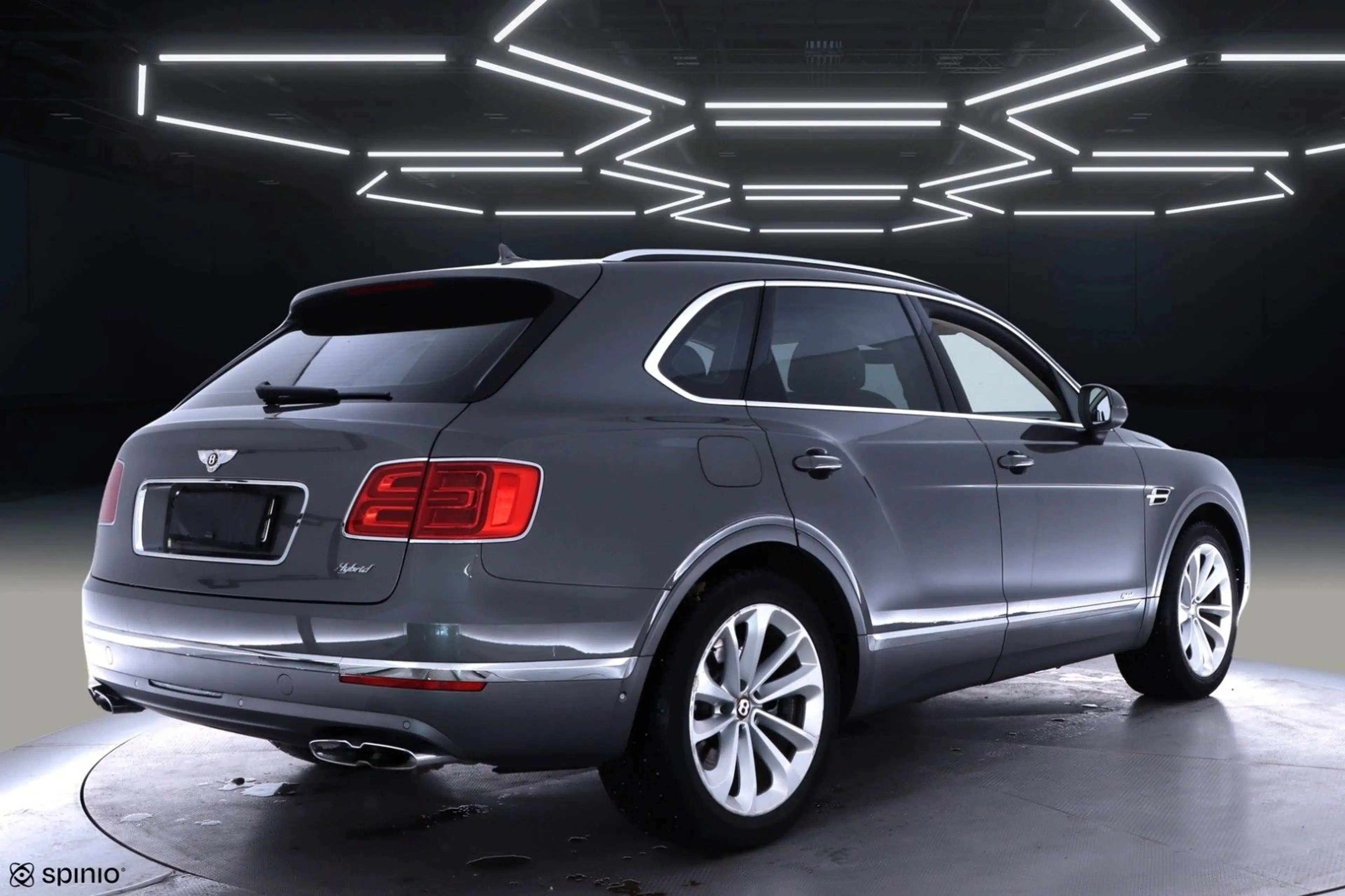 Bentley Bentayga 3.0 Hybrid 4WD Autom. — photo 4