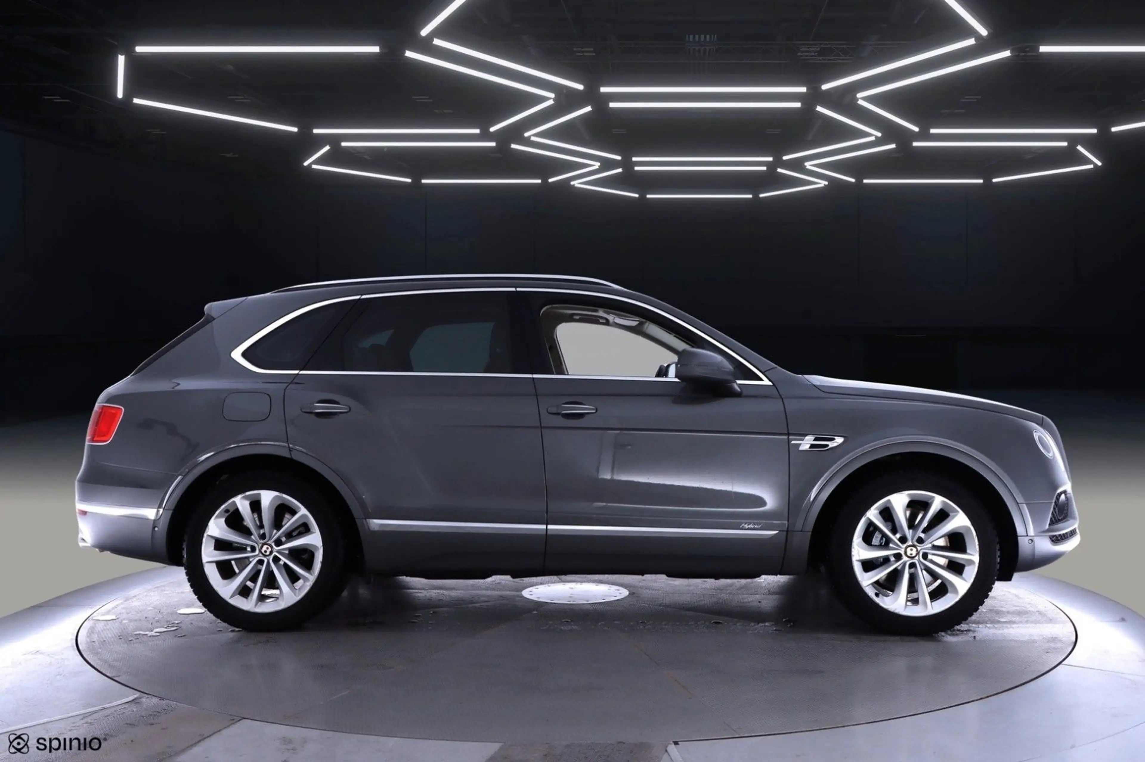Bentley Bentayga 3.0 Hybrid 4WD Autom. — photo 5