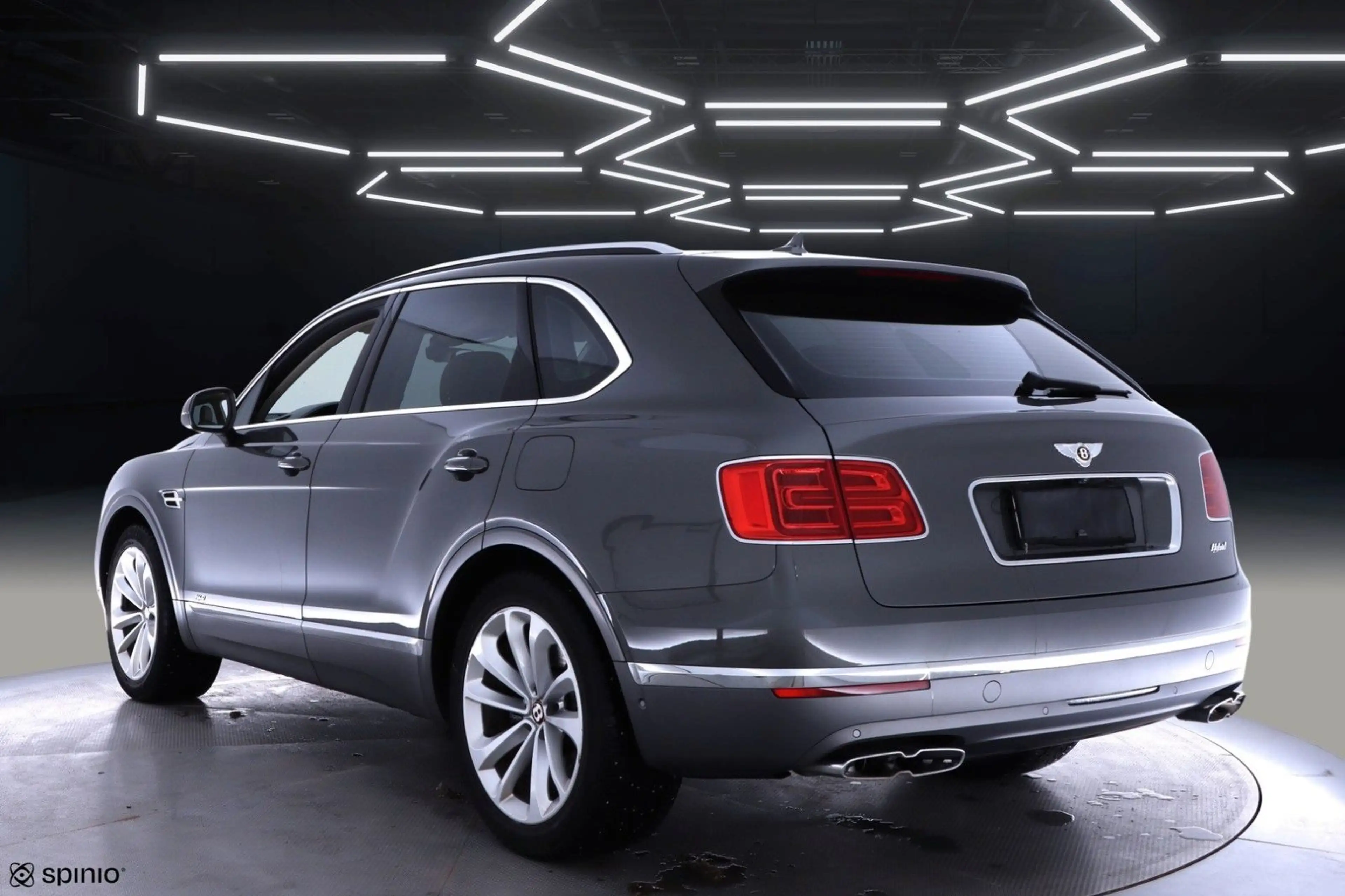 Bentley Bentayga 3.0 Hybrid 4WD Autom. — photo 3