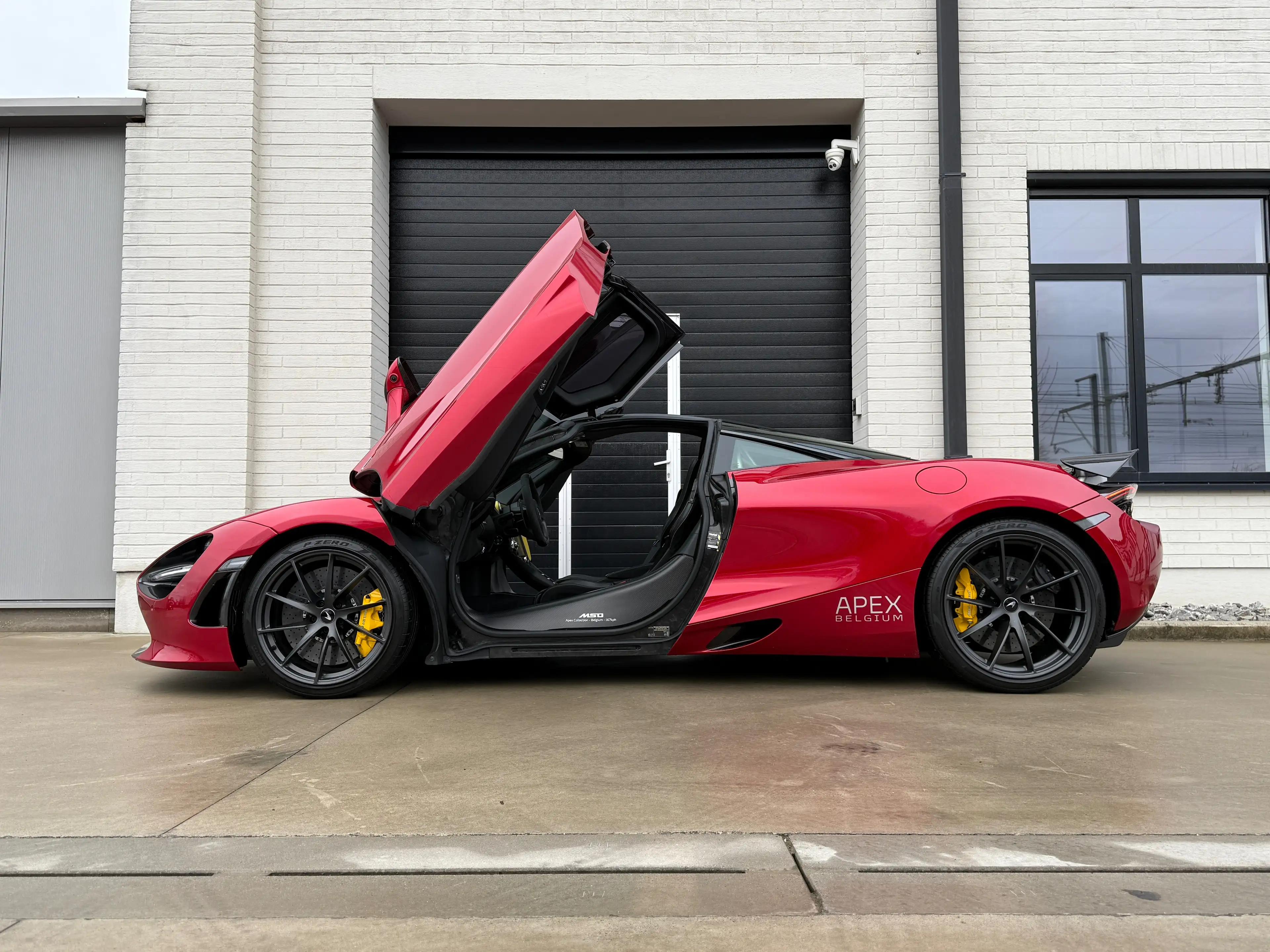 McLaren 720S Performance " MSO - 1 of 15 APEX BELGIUM " — photo 12