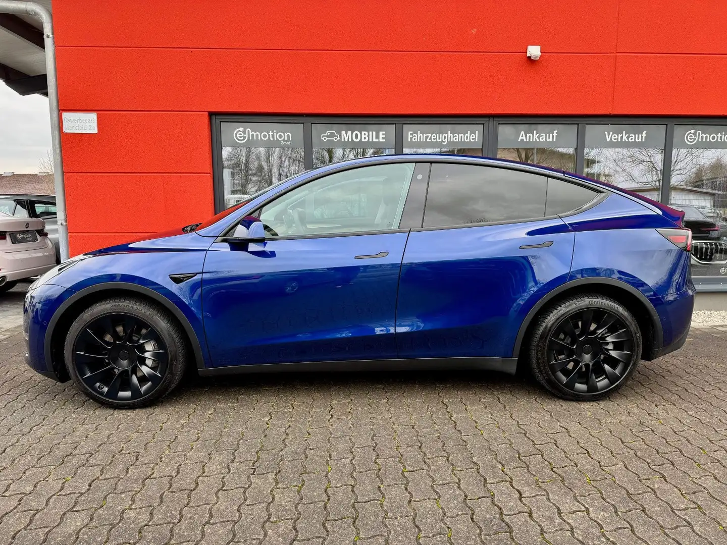 Tesla Model Y Long Range AWD*20"*USS*VAT deductible* Blau - 2
