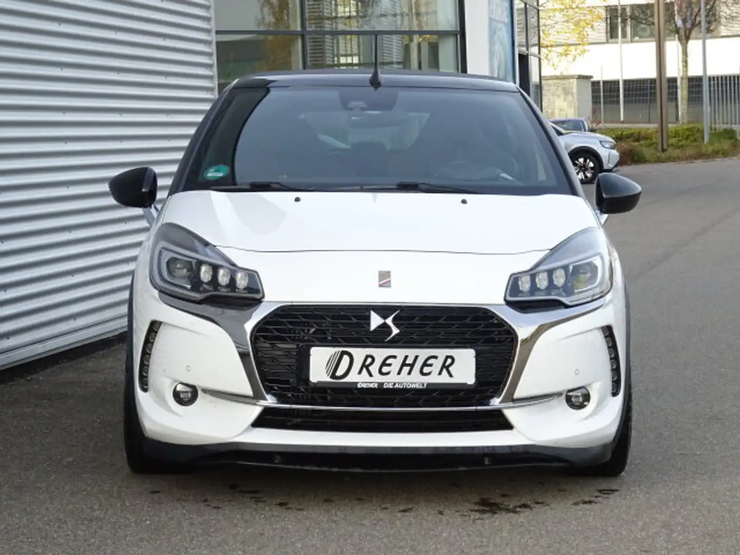 DS Automobiles DS 3 DS3 PERFORMANCE BLACK SPECIAL / FALTDACH / 208PS Weiß - 2