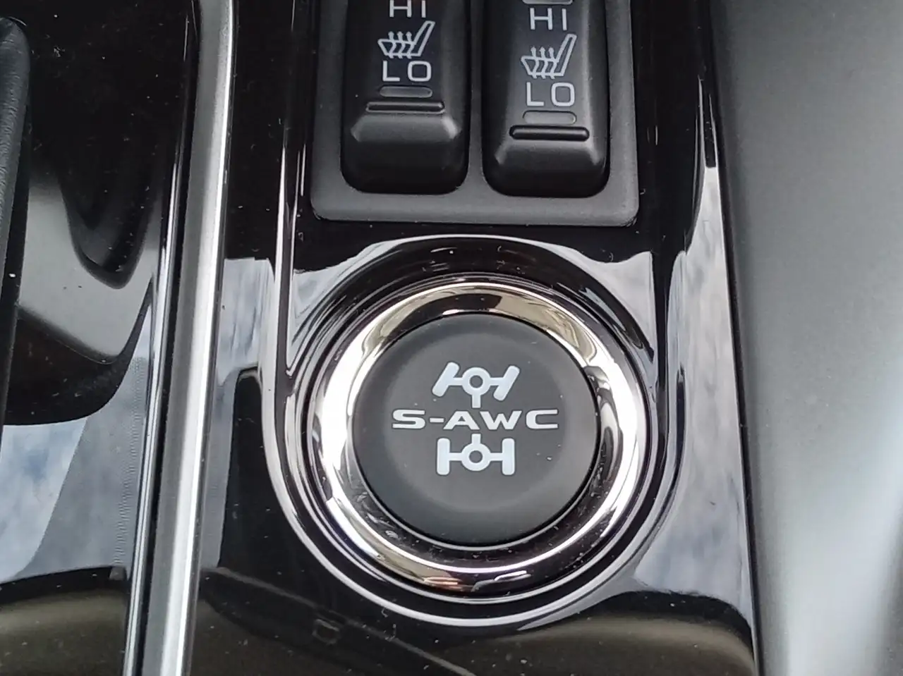 Mitsubishi Eclipse Cross снимка Mitsubishi Eclipse Cross