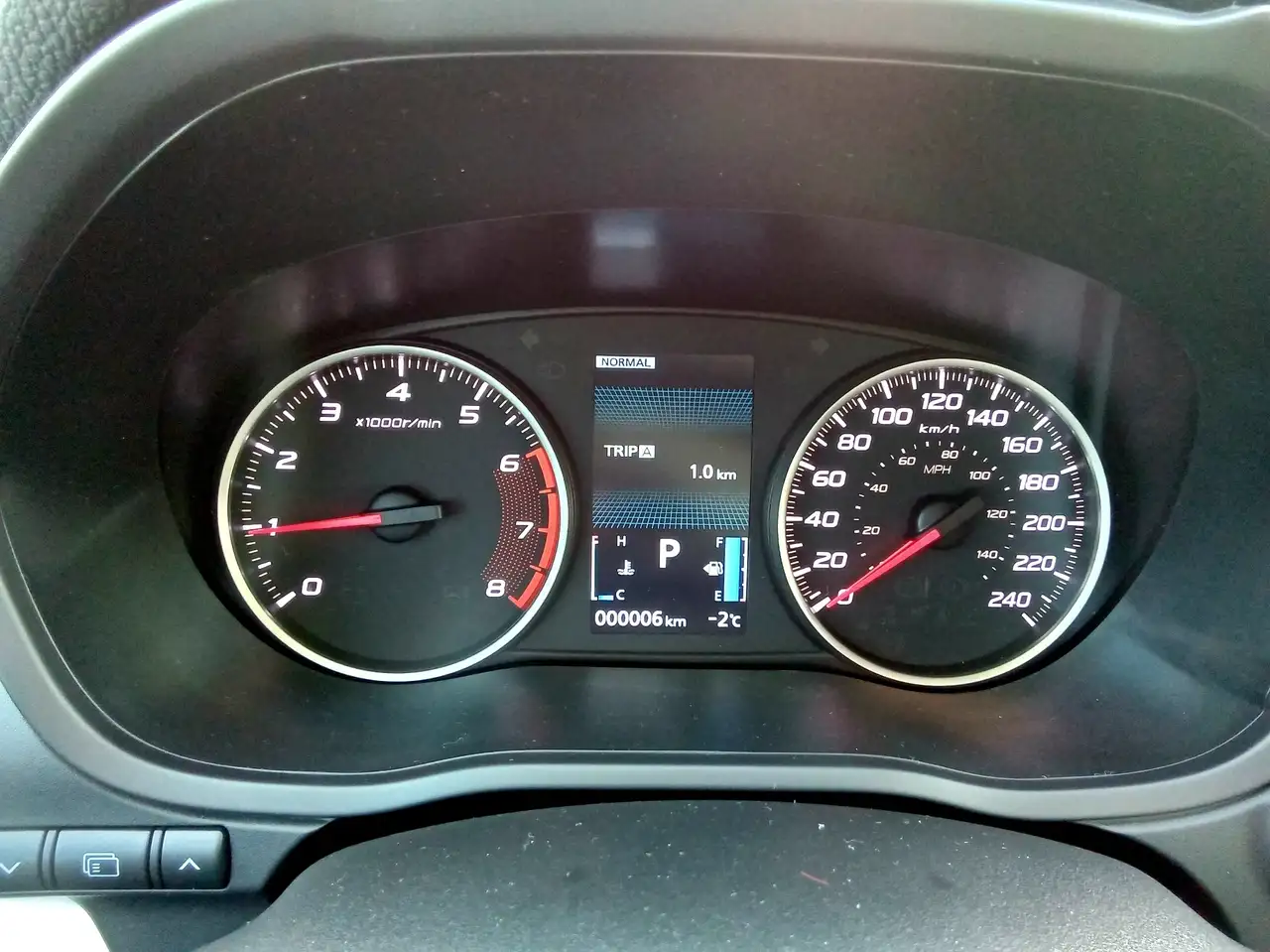 Mitsubishi Eclipse Cross снимка Mitsubishi Eclipse Cross