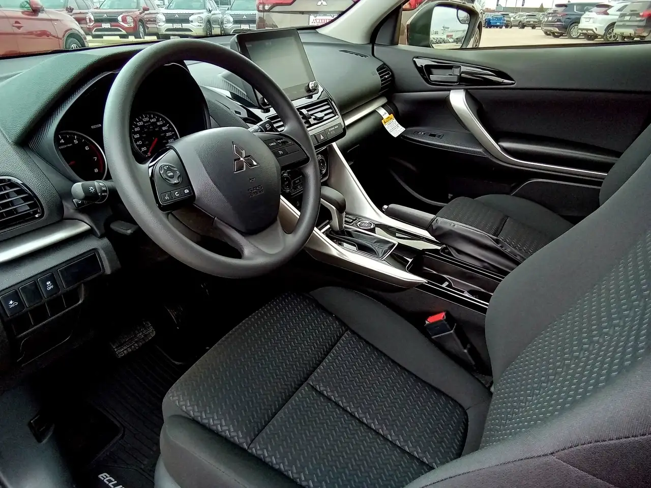 Mitsubishi Eclipse Cross снимка Mitsubishi Eclipse Cross