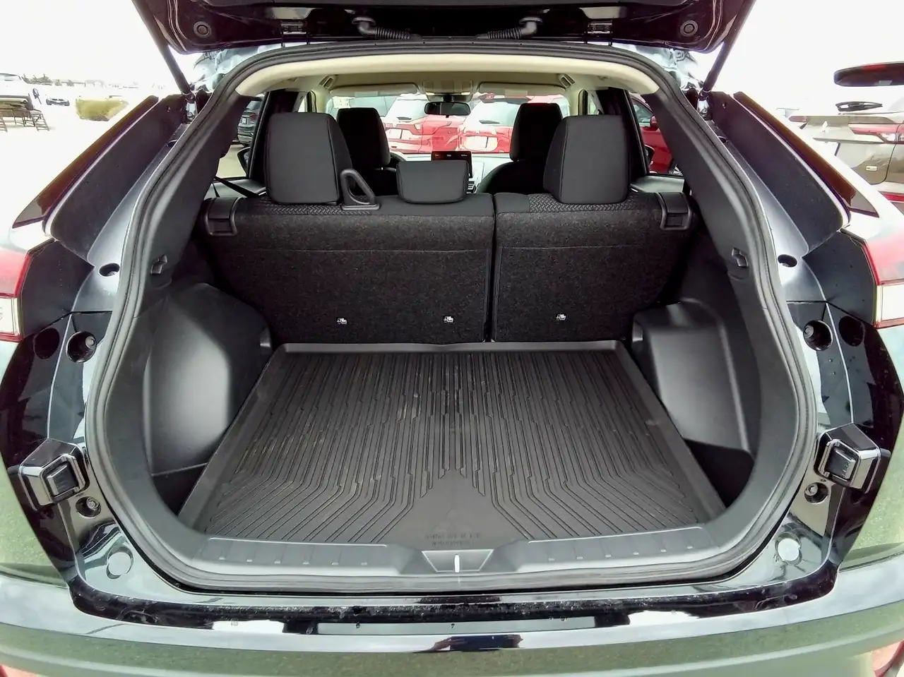 Mitsubishi Eclipse Cross снимка Mitsubishi Eclipse Cross