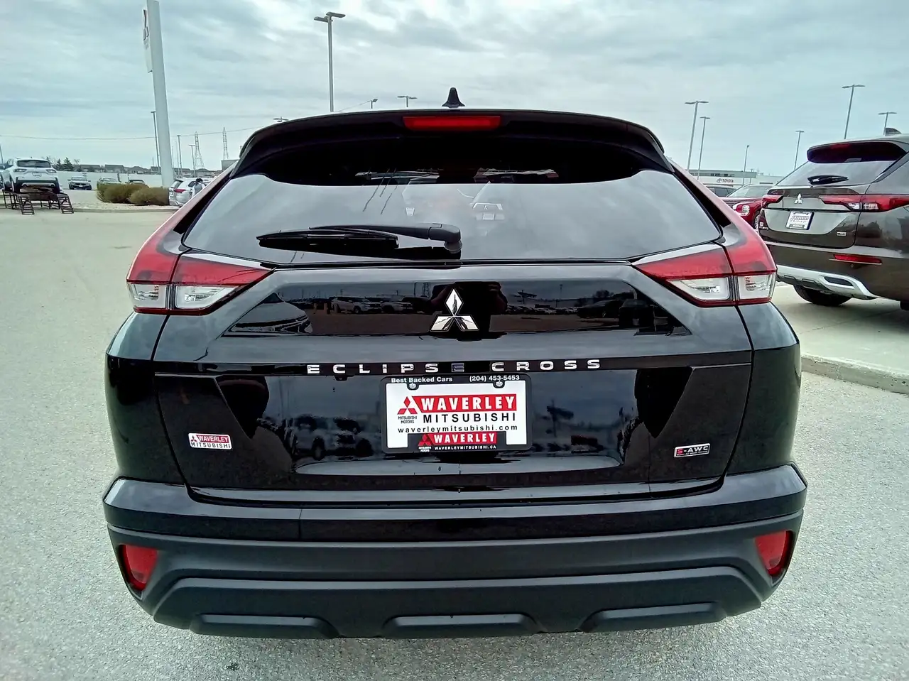Mitsubishi Eclipse Cross снимка Mitsubishi Eclipse Cross