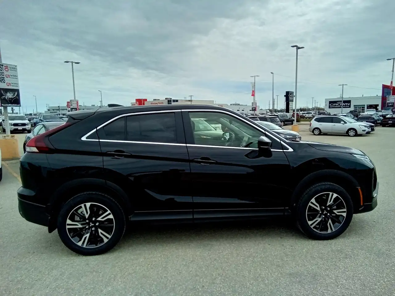 Mitsubishi Eclipse Cross снимка Mitsubishi Eclipse Cross