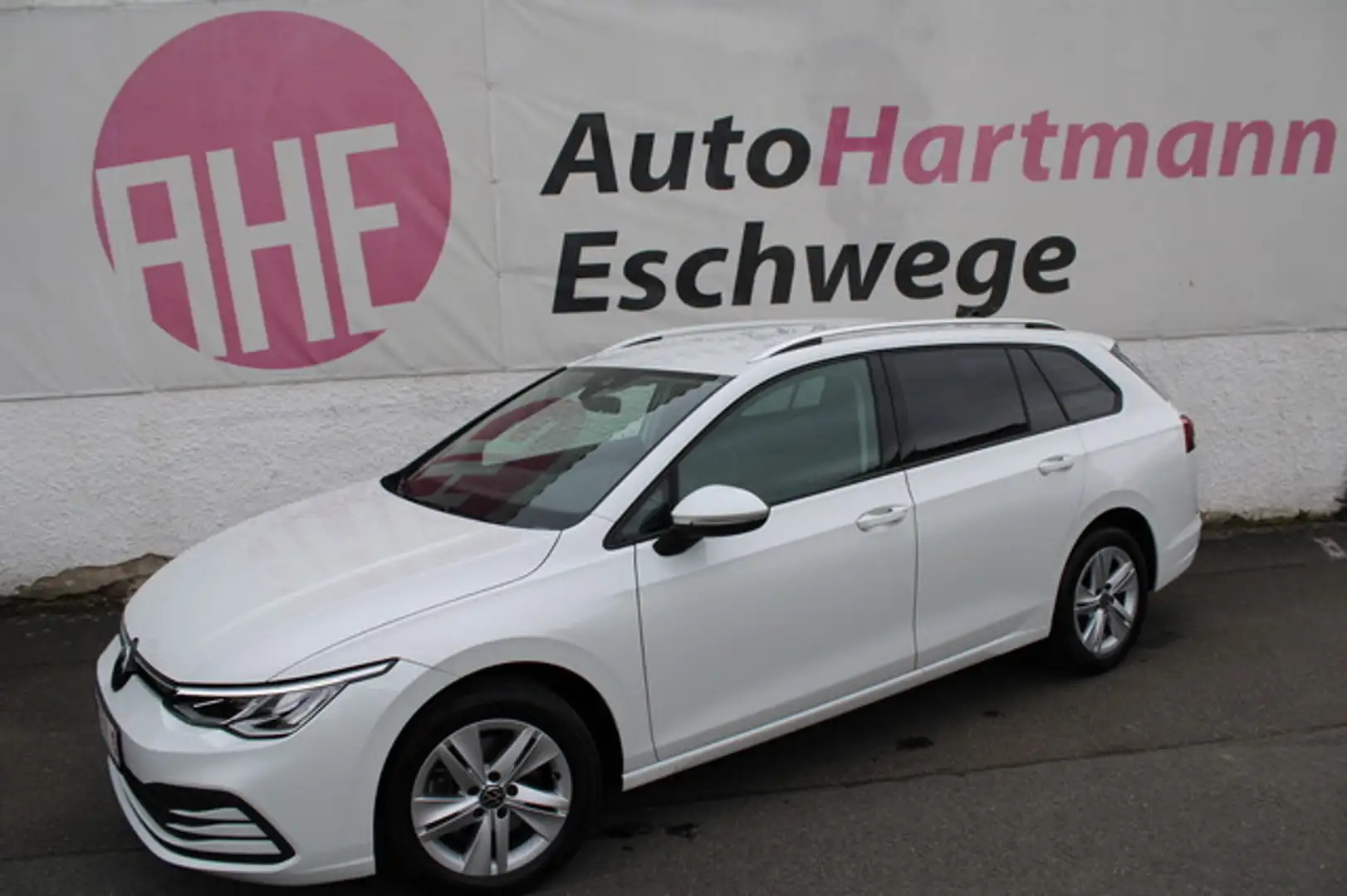 Volkswagen Golf Variant VIII 2.0 TDI Life LED Navi Ahk Rfk Blanc - 1