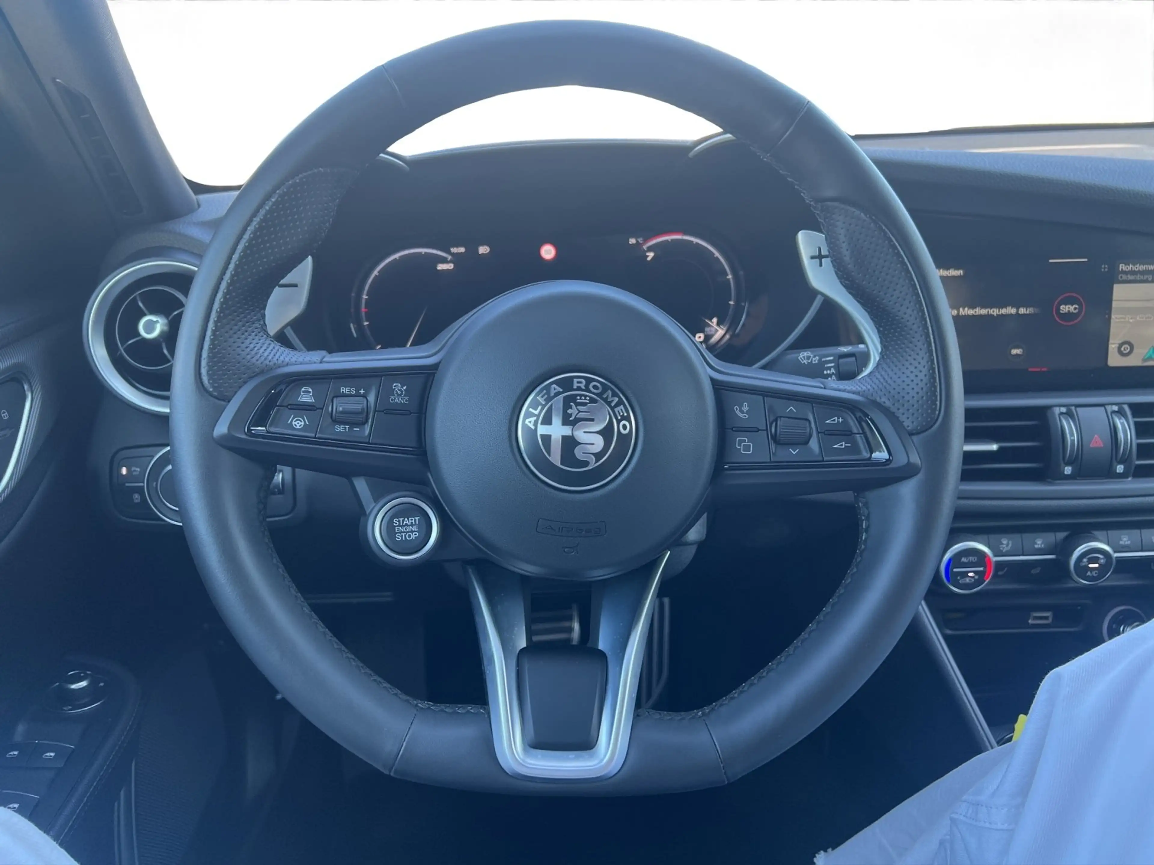 Alfa Romeo Giulia Veloce Q4 2.0 Turbo 16V Kam.+KeyLess+SHZ — photo 11