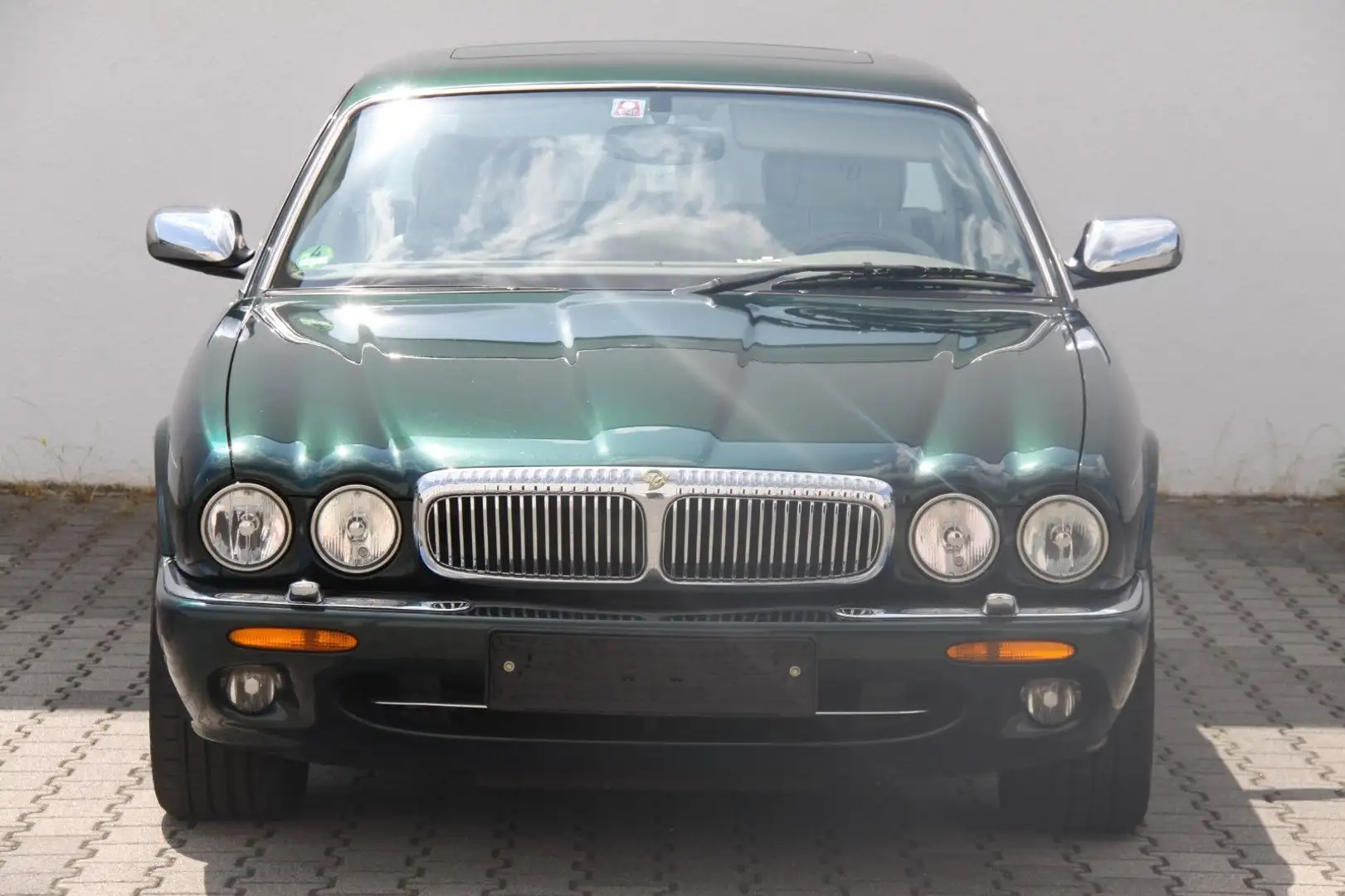 Jaguar Daimler Super V8 Langversion  2 Jahre Garantie Grün - 1