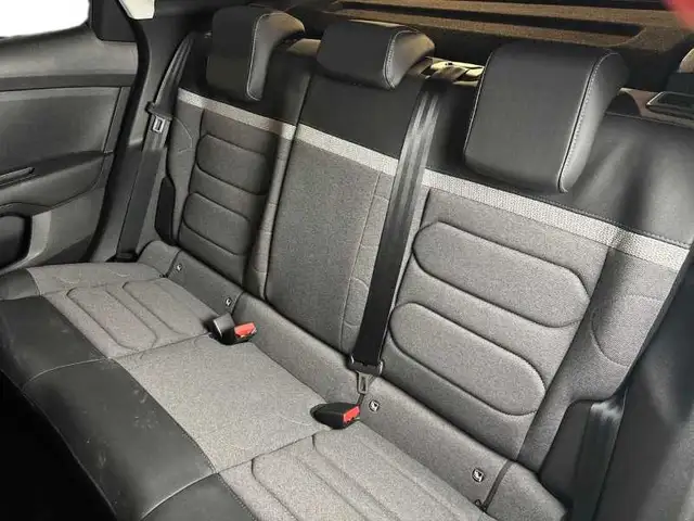 Citroen C4 view 9