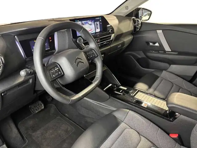 Citroen C4 view 11