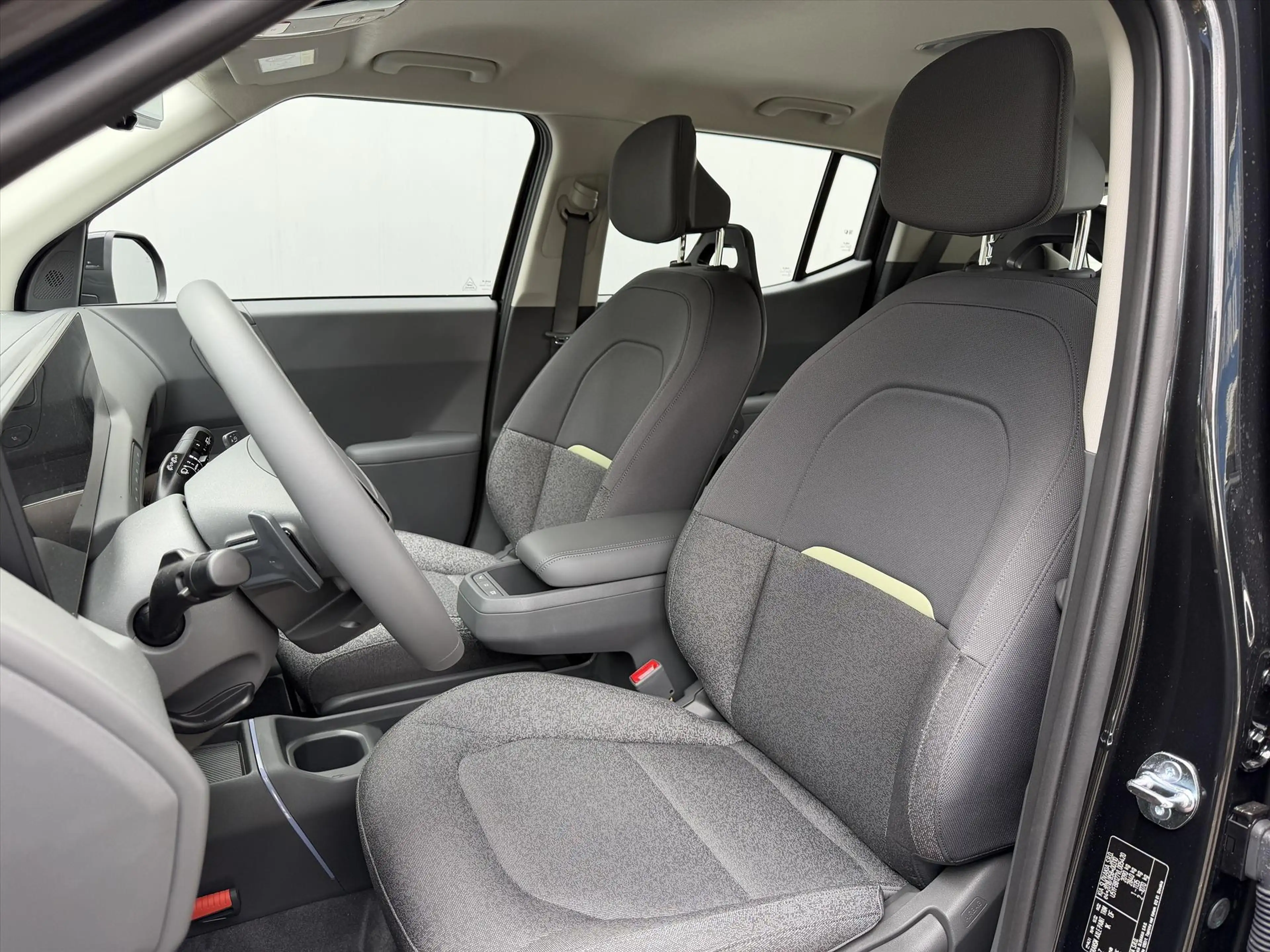 Kia EV2 42,2 kWh 147pk (5-zits) Air I Black Edition Pack — photo 9
