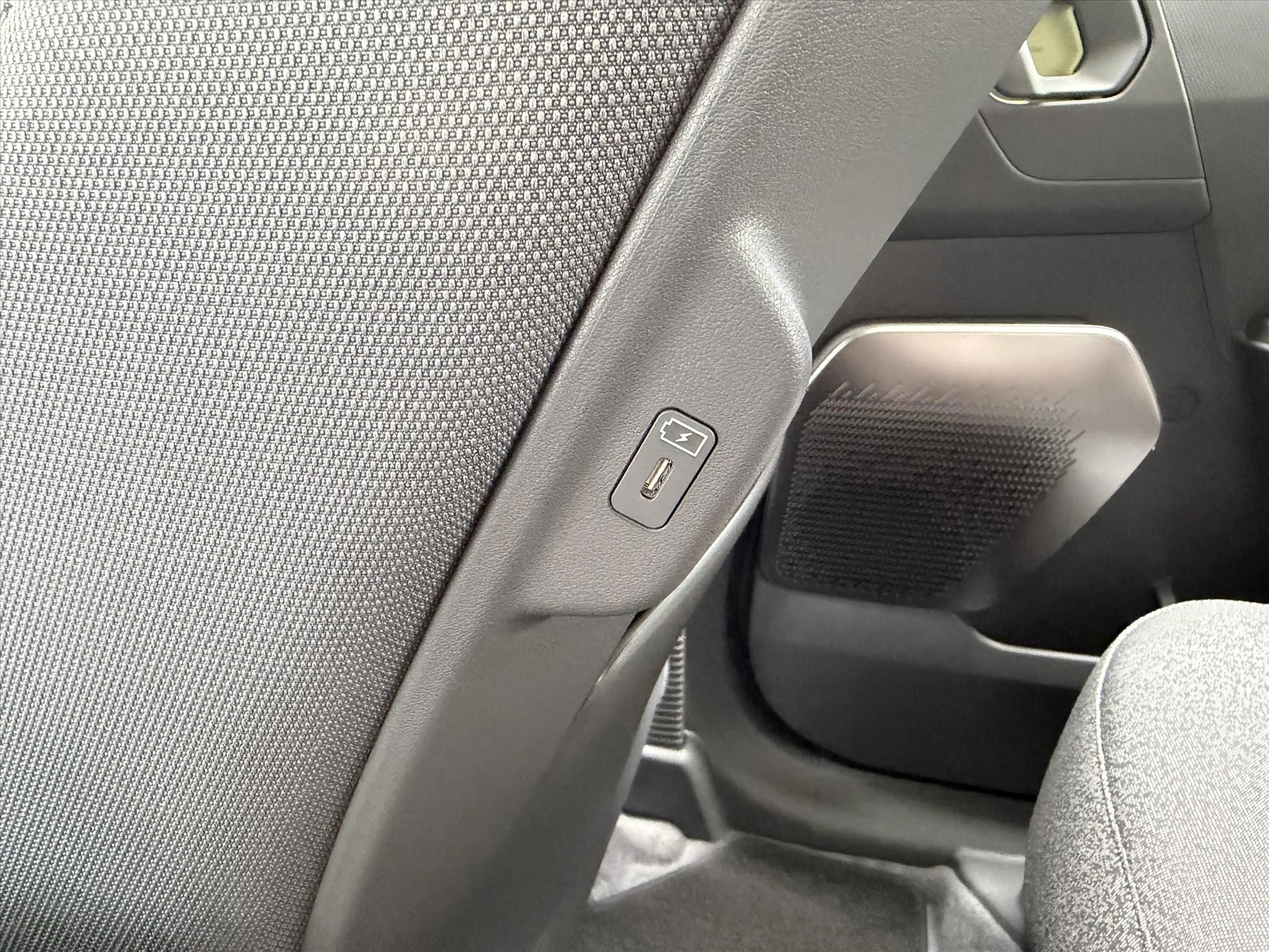 Kia EV2 42,2 kWh 147pk (5-zits) Air I Black Edition Pack — photo 21