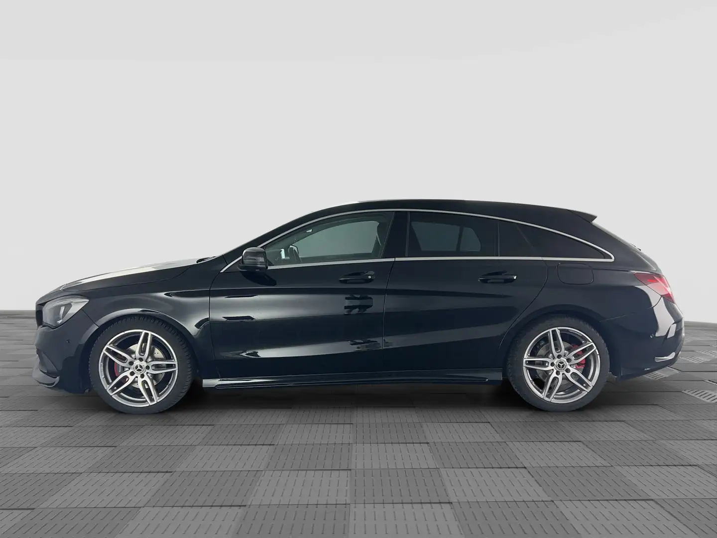 Mercedes-Benz CLA 200 d S.W. Aut. 4M Prem./CLA 200 CDI S.W. 4M Aut. Prem Černá - 2
