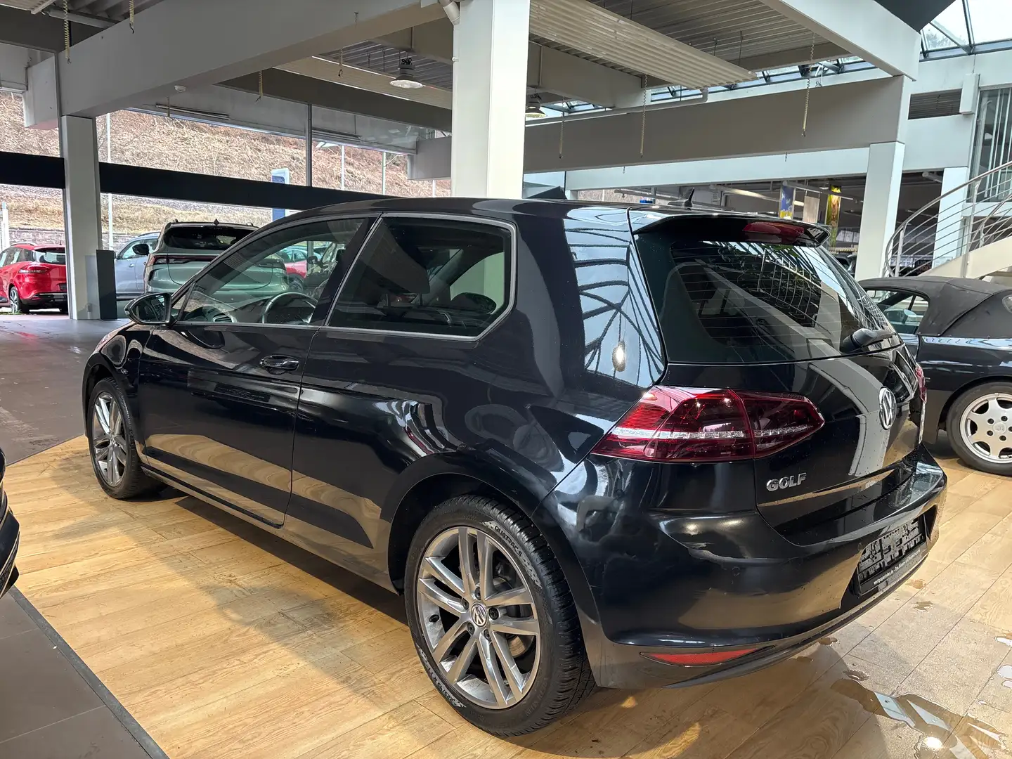 Volkswagen Golf Comfortline BMT Schwarz - 1