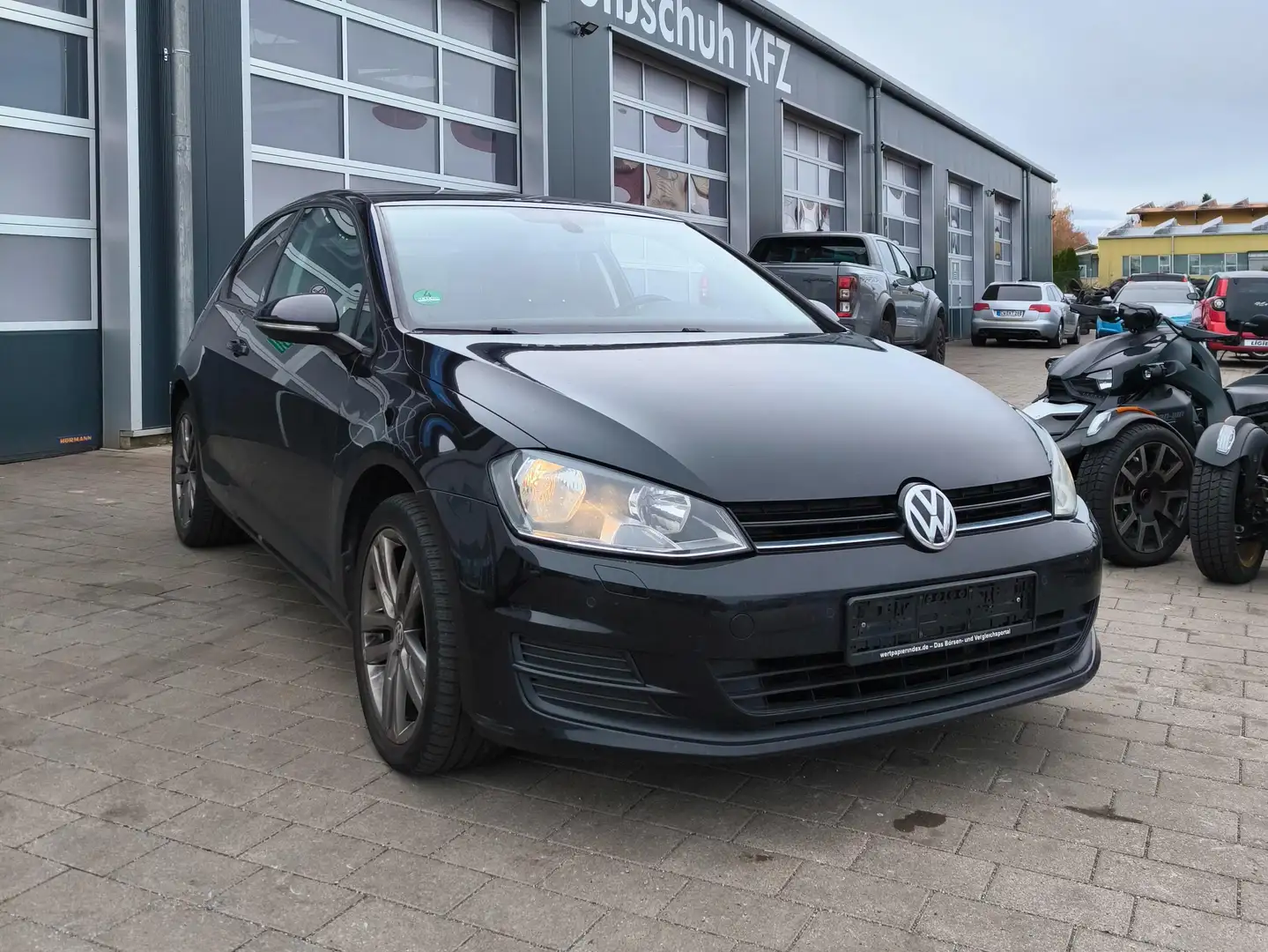 Volkswagen Golf Comfortline BMT Schwarz - 1
