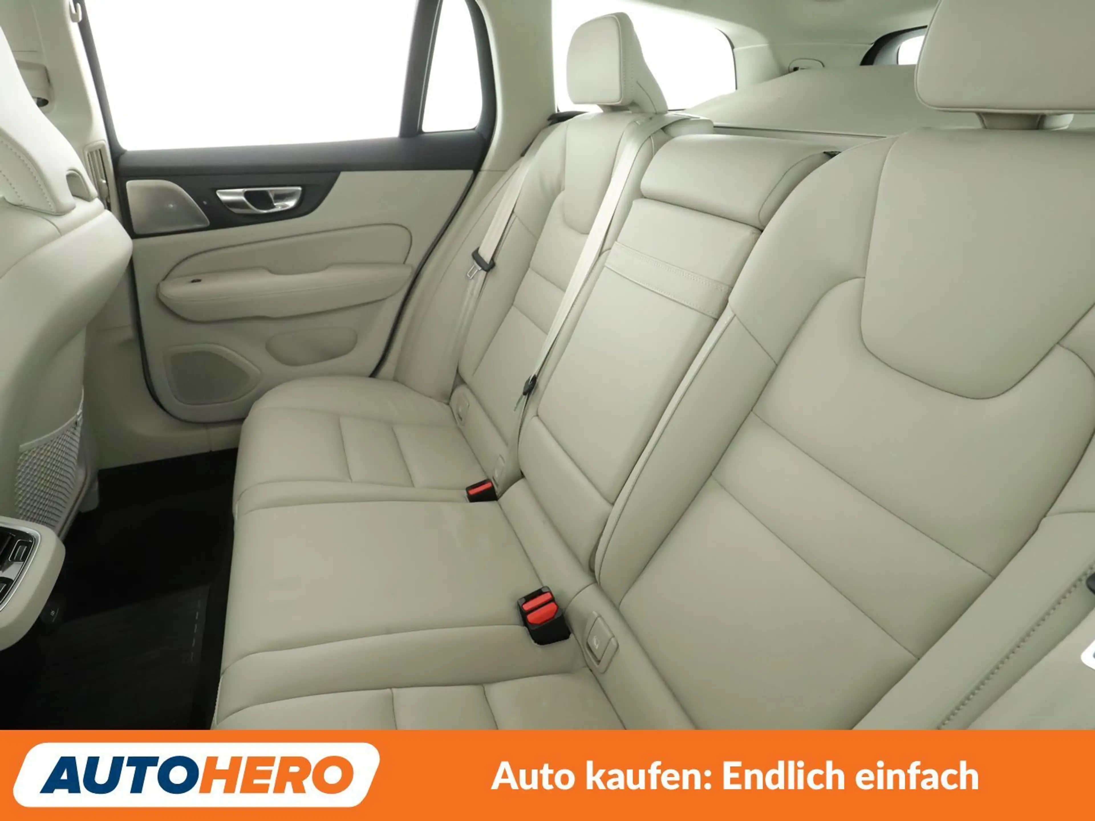Volvo V60 Cross Country 2.0 B4 Mild-Hybrid Pro AWD Aut*NAVI*LED*TEMPO*CAM* — photo 14