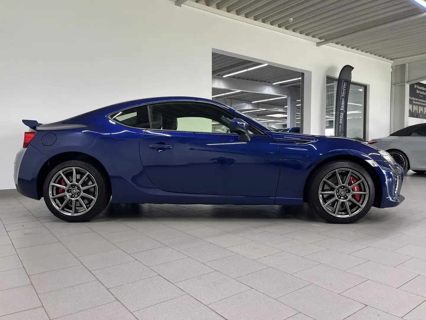 Toyota GT86 2.0 PERFORMANCE PAKET+XENON+SHZG+TOUCH Blauw - 2