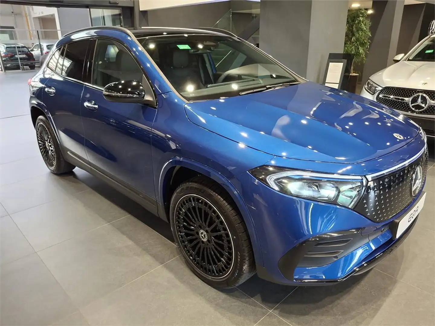 Mercedes-Benz EQA 250 + - 2