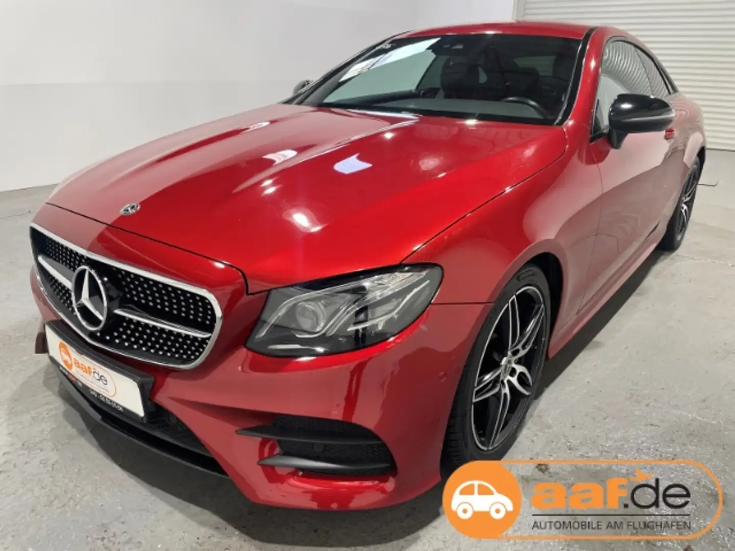 Mercedes-Benz E 300 D Coupe Automatik AMG-Line Leder Navi LED Burmeste Červená - 1