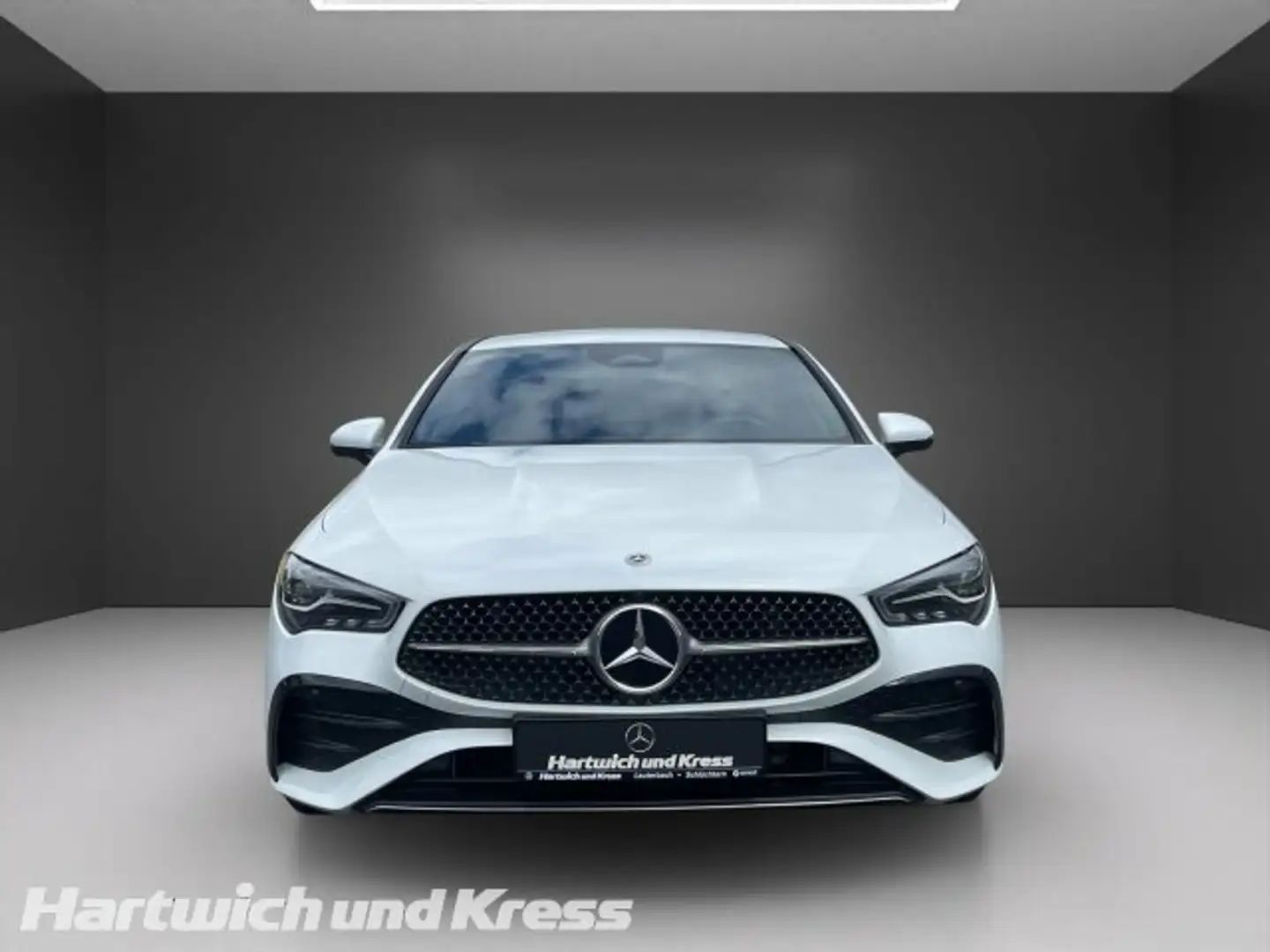 Mercedes-Benz CLA 250 CLA 250 4Matic Shooting Brake AMG Line+AHK+Memory+ Белый - 2