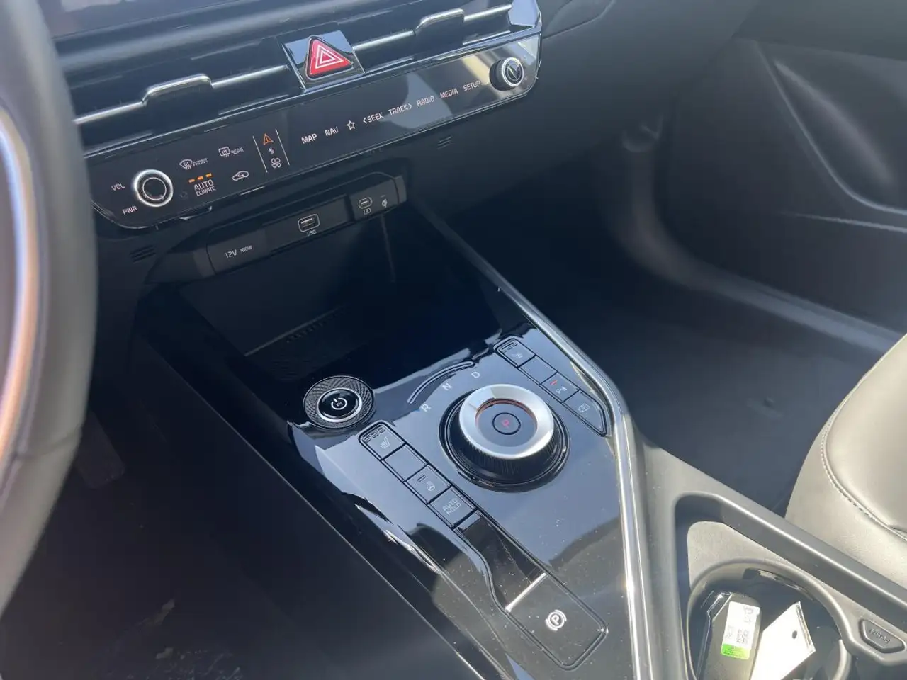 Kia Niro снимка Kia Niro