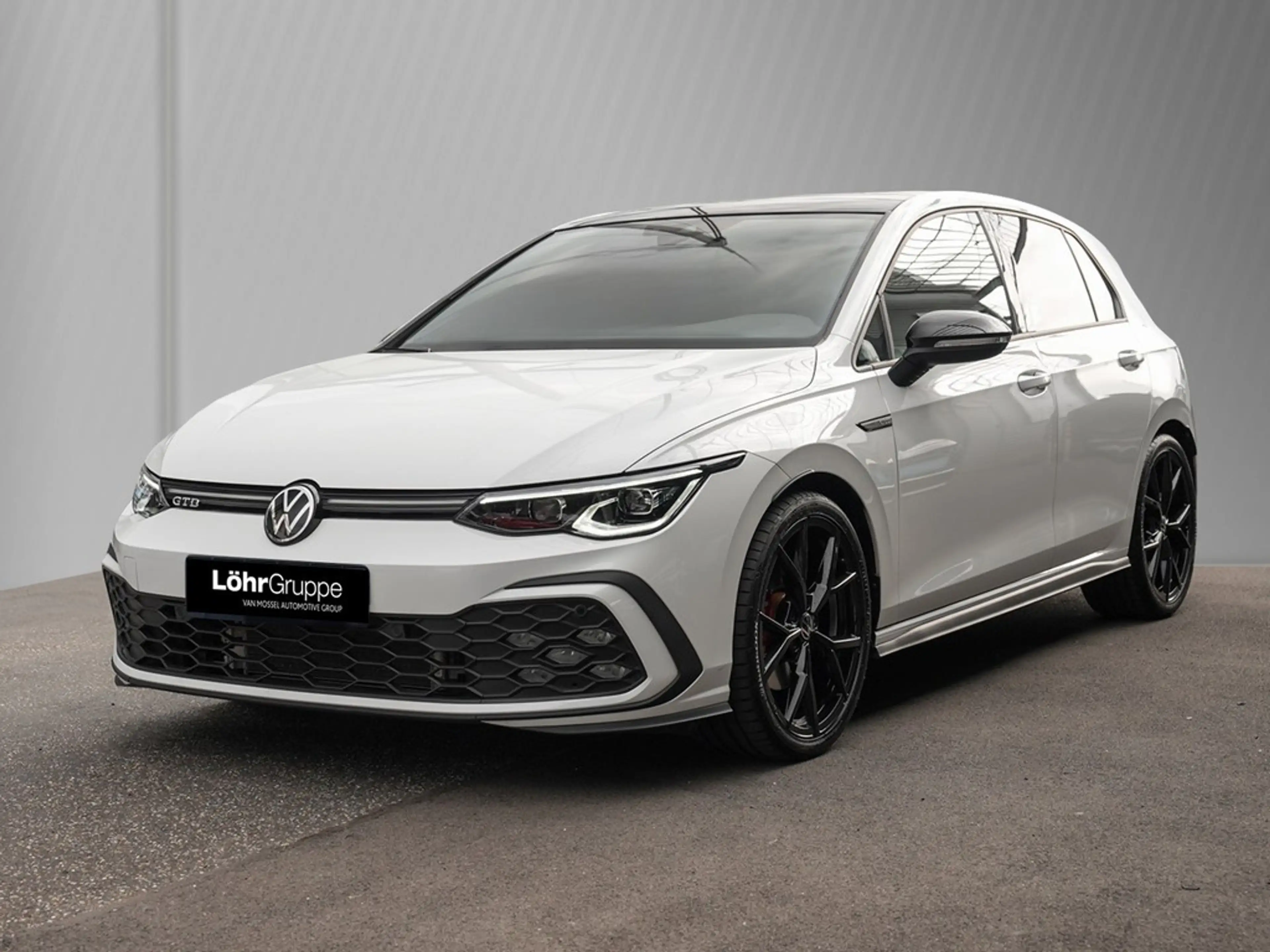 Volkswagen Golf GTD 2.0 TDI DSG AHK/Pano/RFK — photo 2